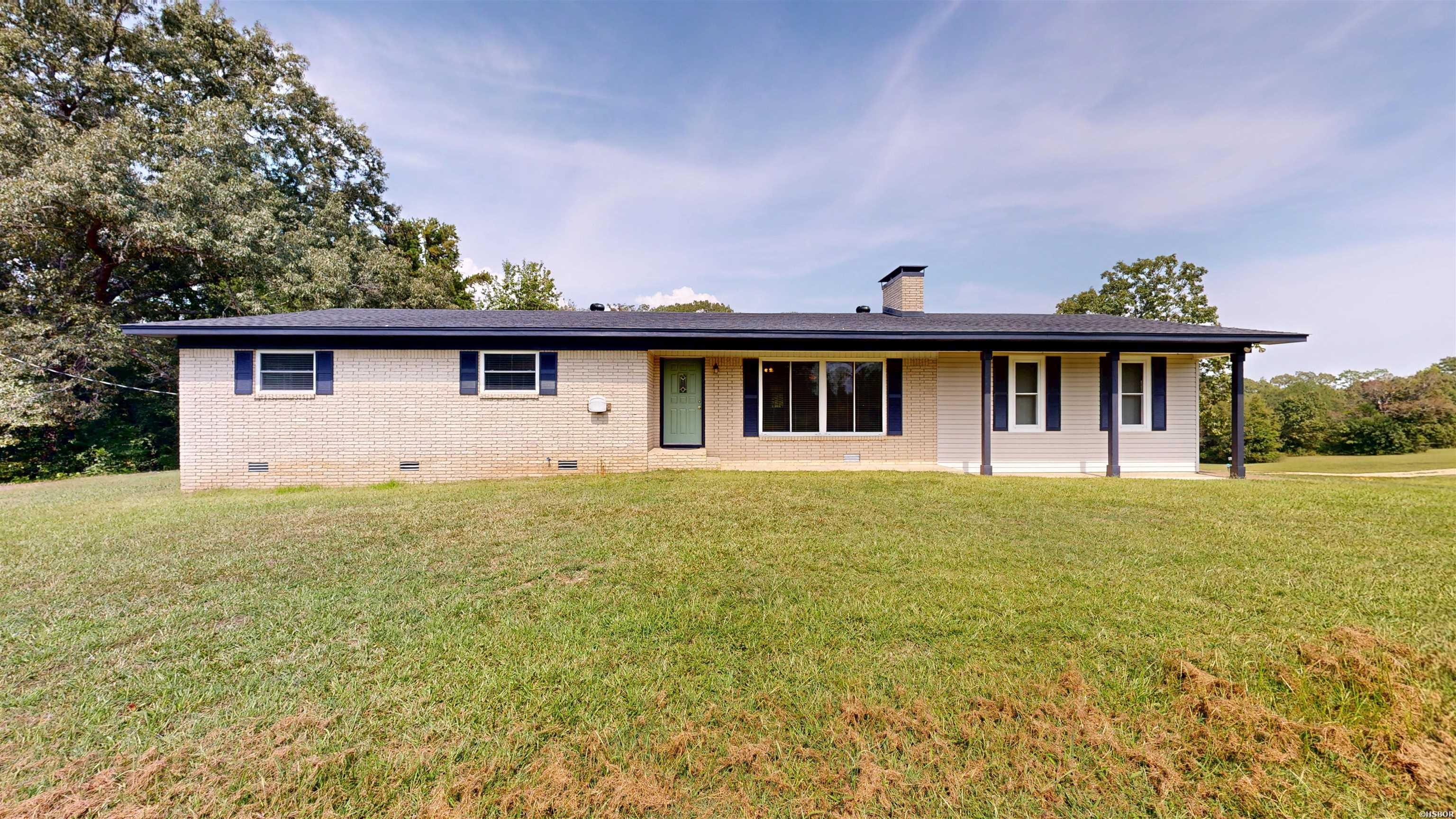 2568 Highway 7 Property Photo 1