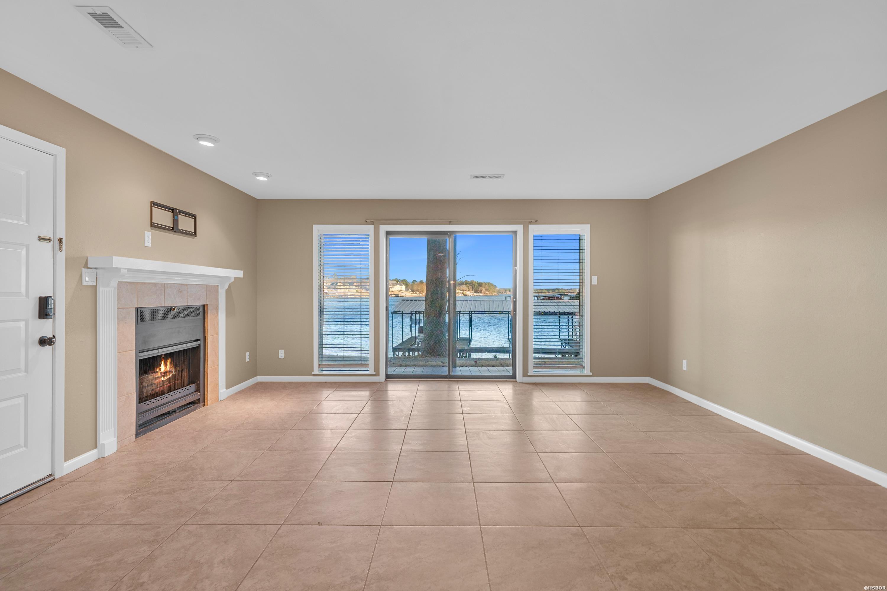 1319 Airport Road Property Photo 5