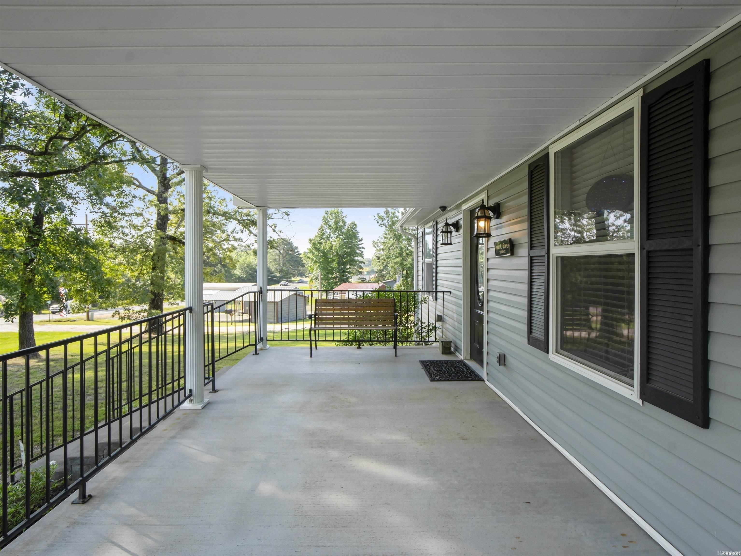 6973 Highway 7 Property Photo 3