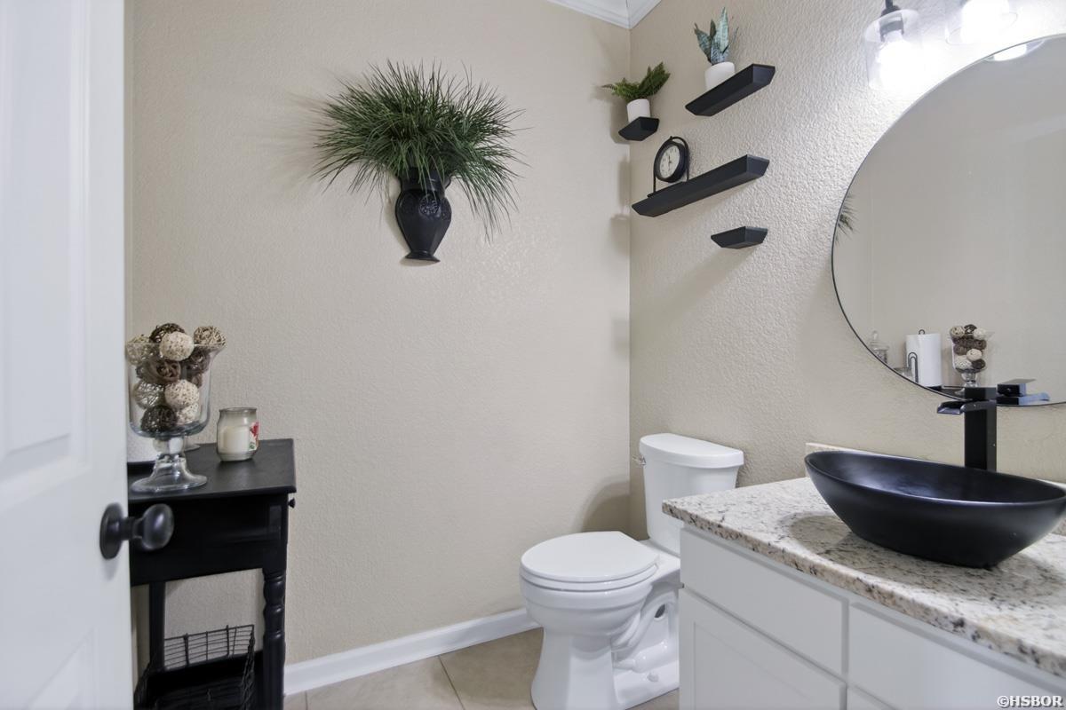 1710 Royal Oaks Drive Property Photo 13