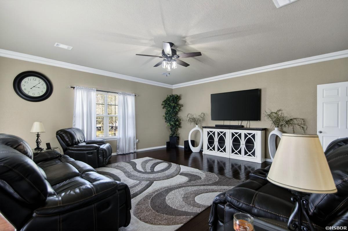 1710 Royal Oaks Drive Property Photo 17