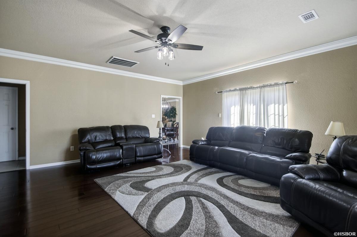 1710 Royal Oaks Drive Property Photo 18