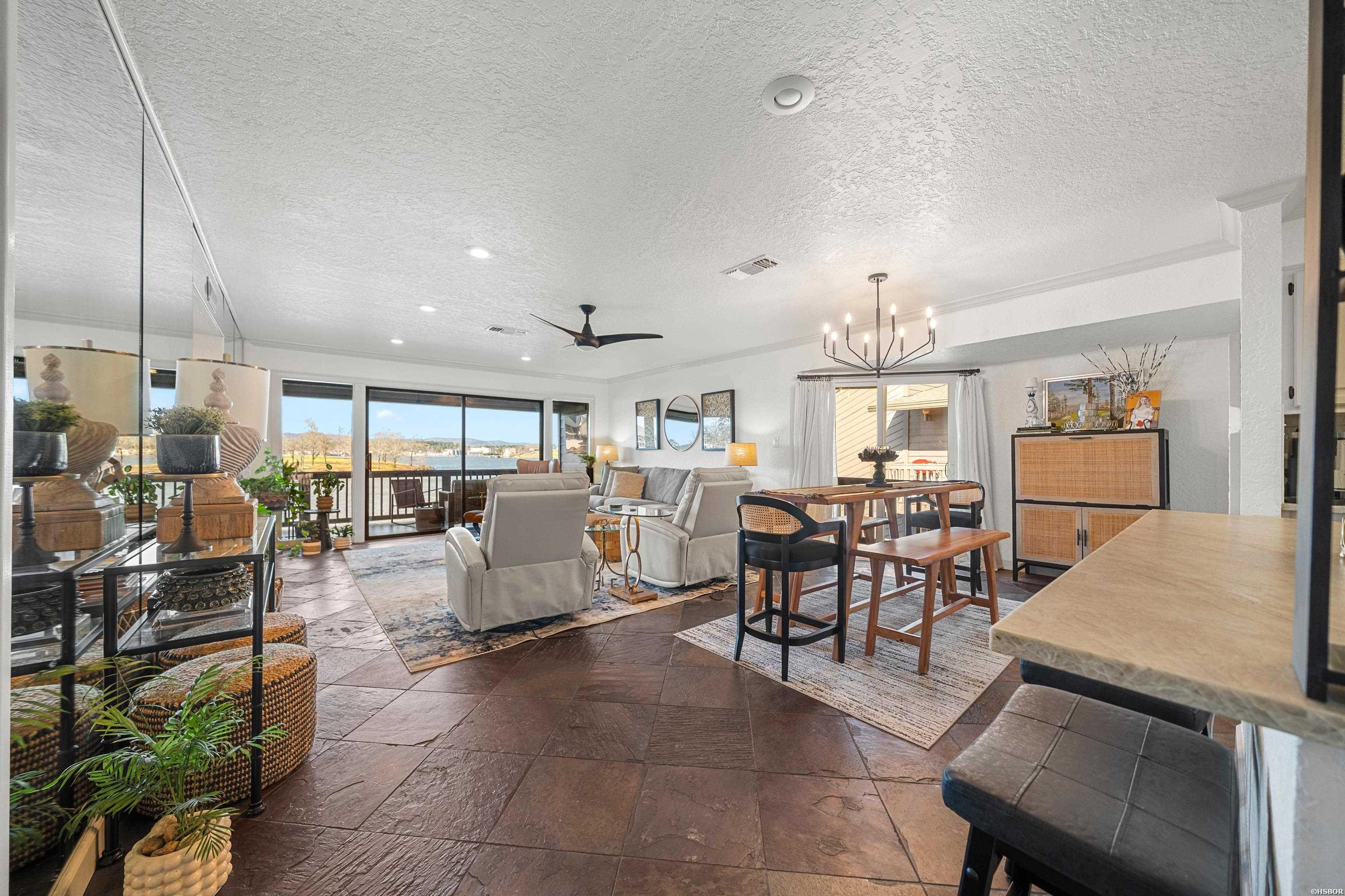 200 Hamilton Oaks Property Photo 5