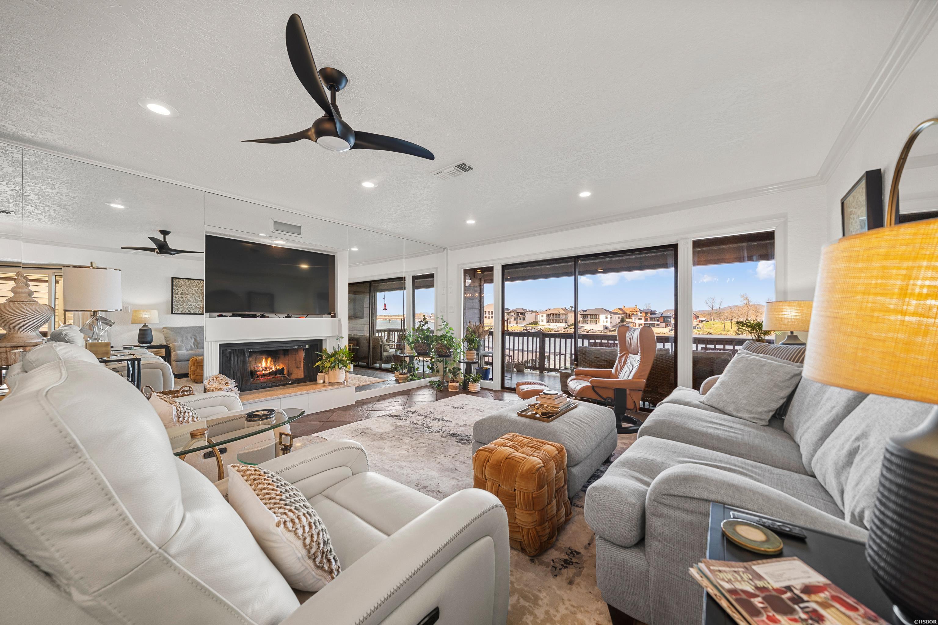 200 Hamilton Oaks Property Photo 7