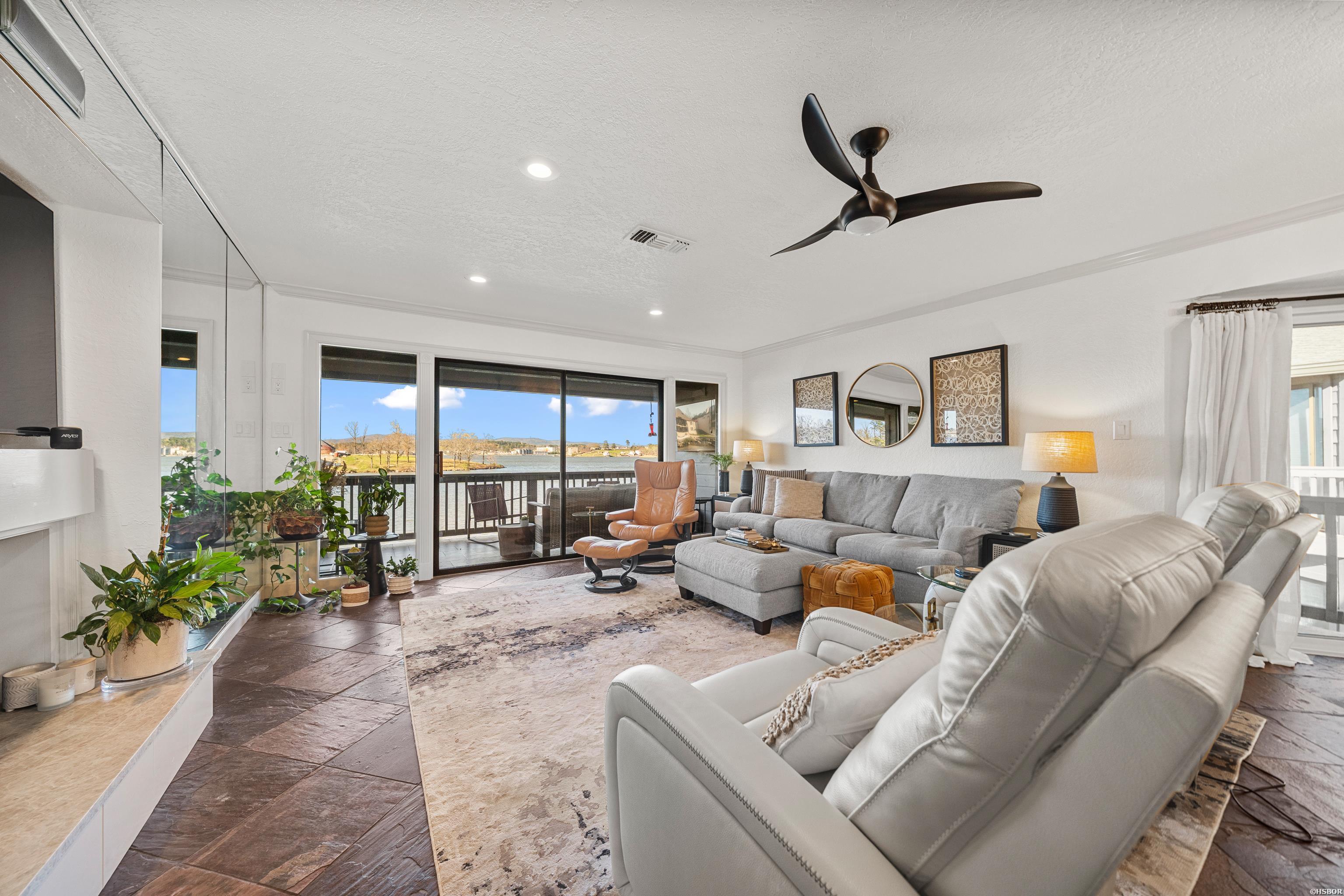 200 Hamilton Oaks Property Photo 8