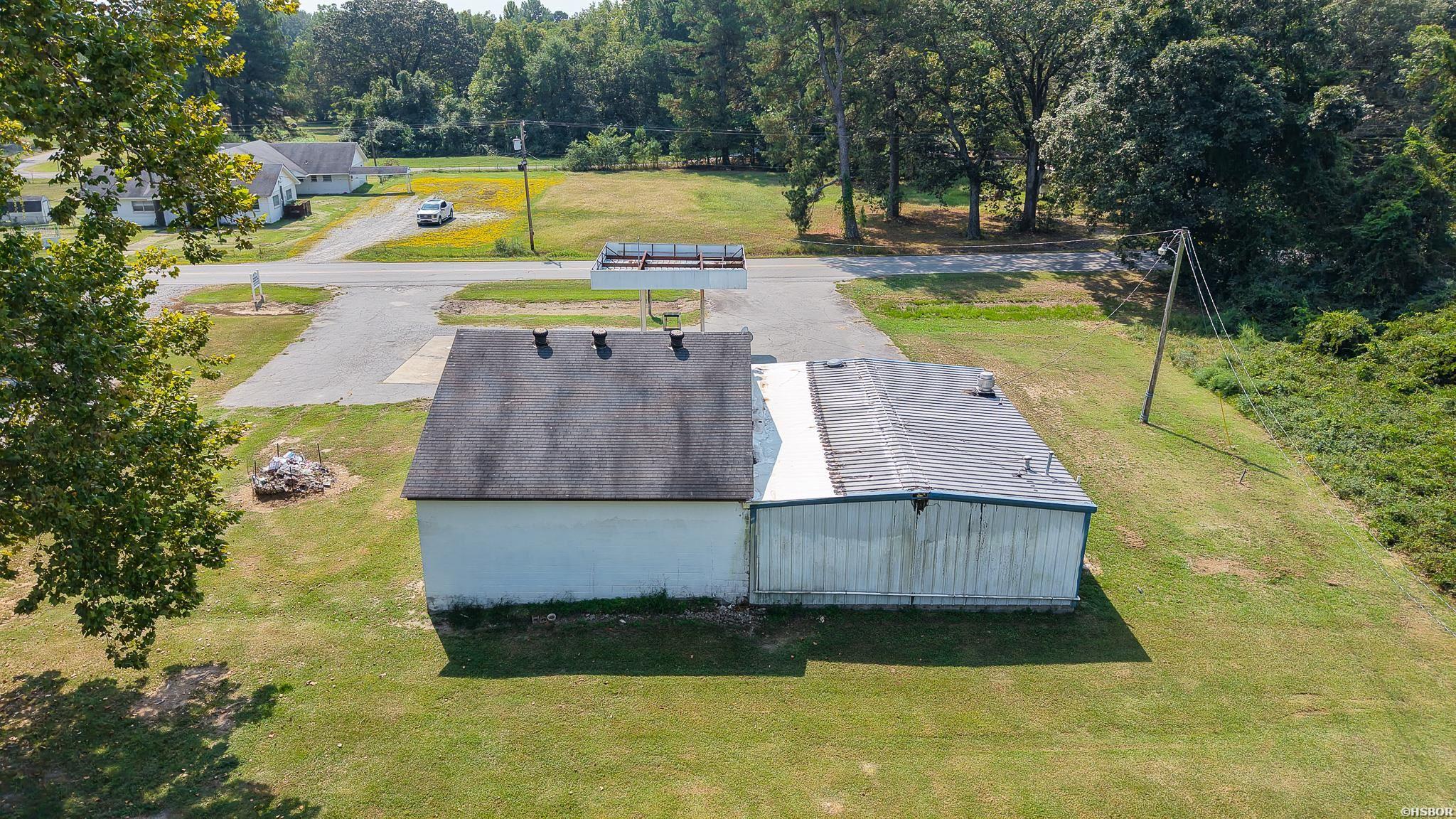 8300 Woodson Lateral Road Property Photo 6