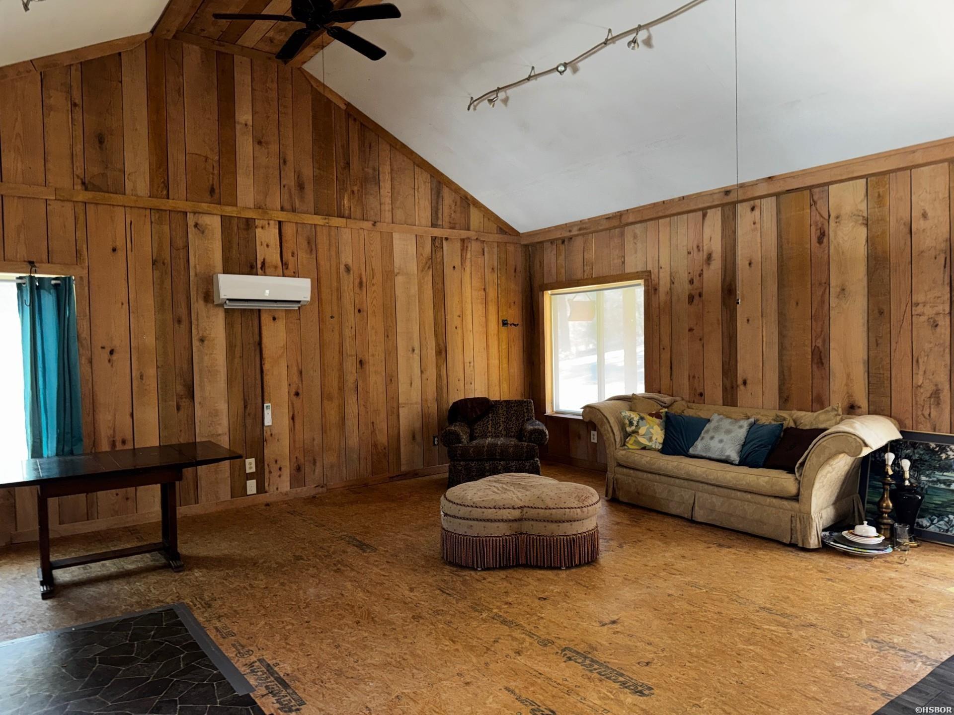 104 Diamond Drive Property Photo 18