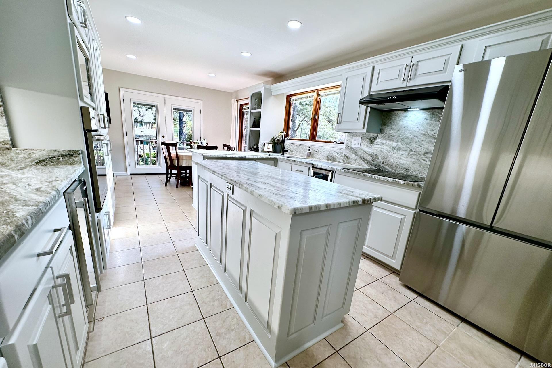 109 Waters Edge Property Photo 20