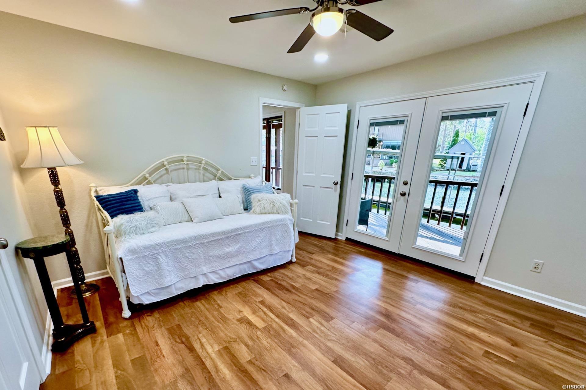 109 Waters Edge Property Photo 30
