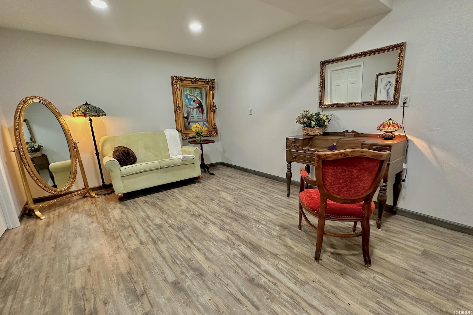 109 Waters Edge Property Photo 36