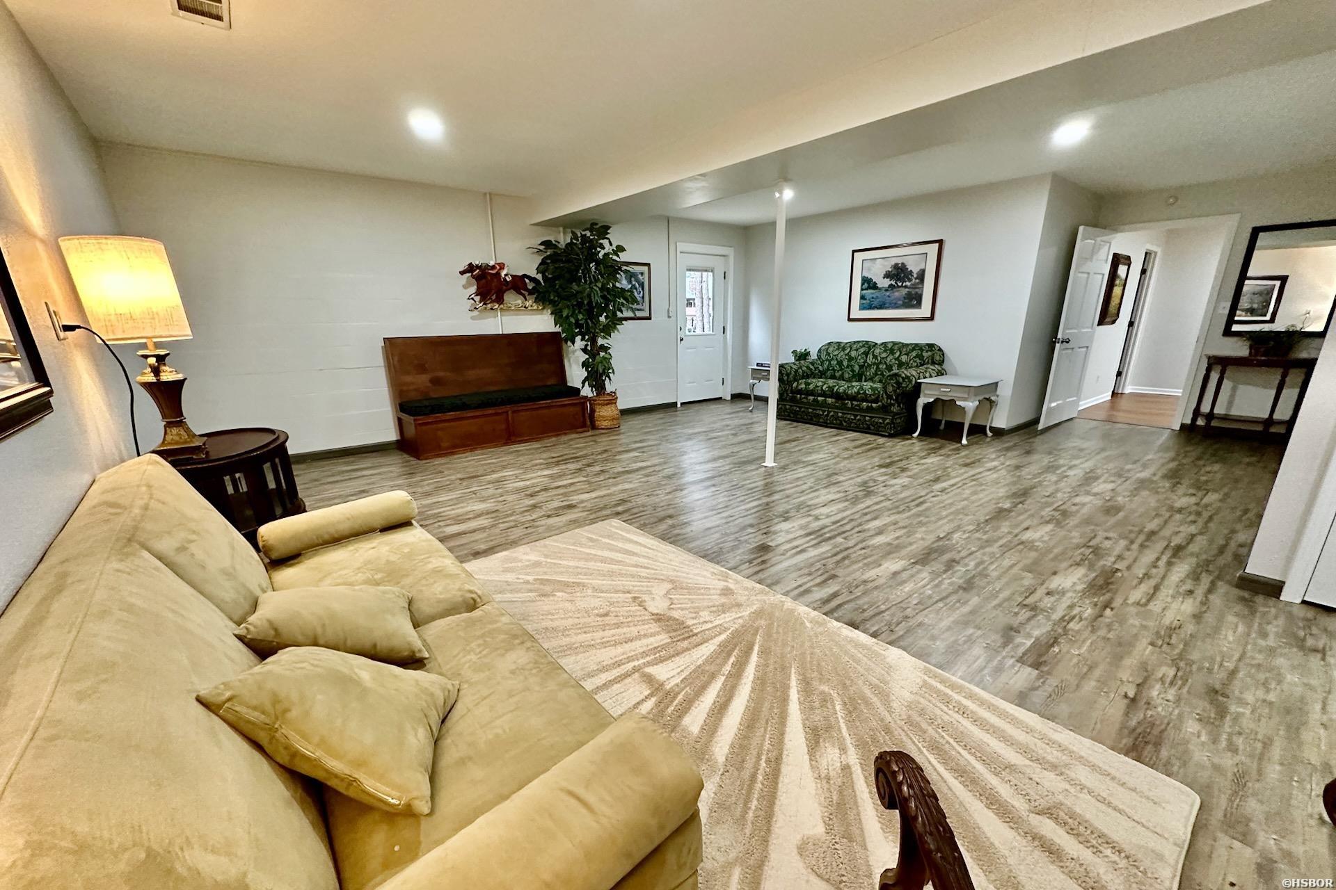 109 Waters Edge Property Photo 39