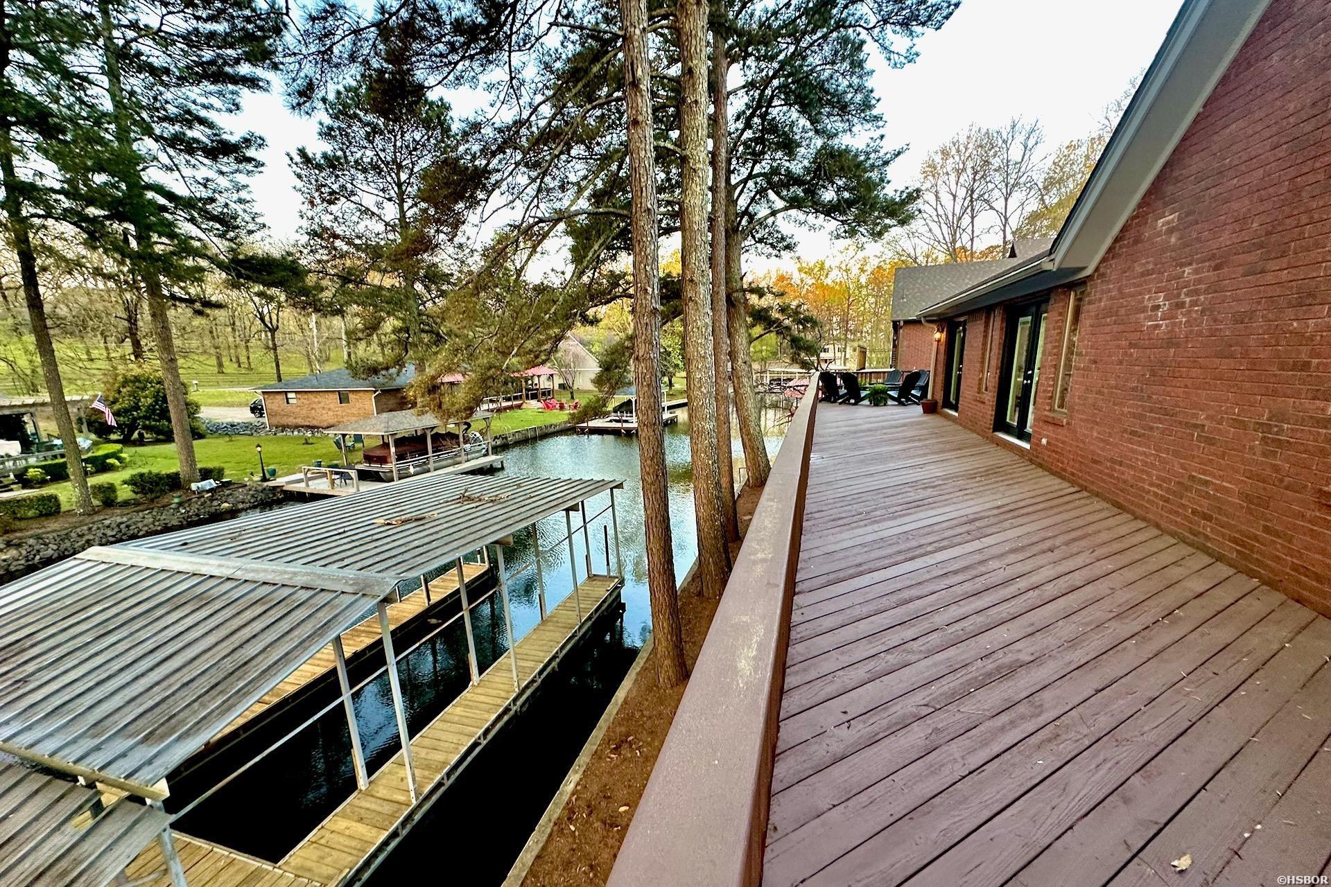 109 Waters Edge Property Photo 45