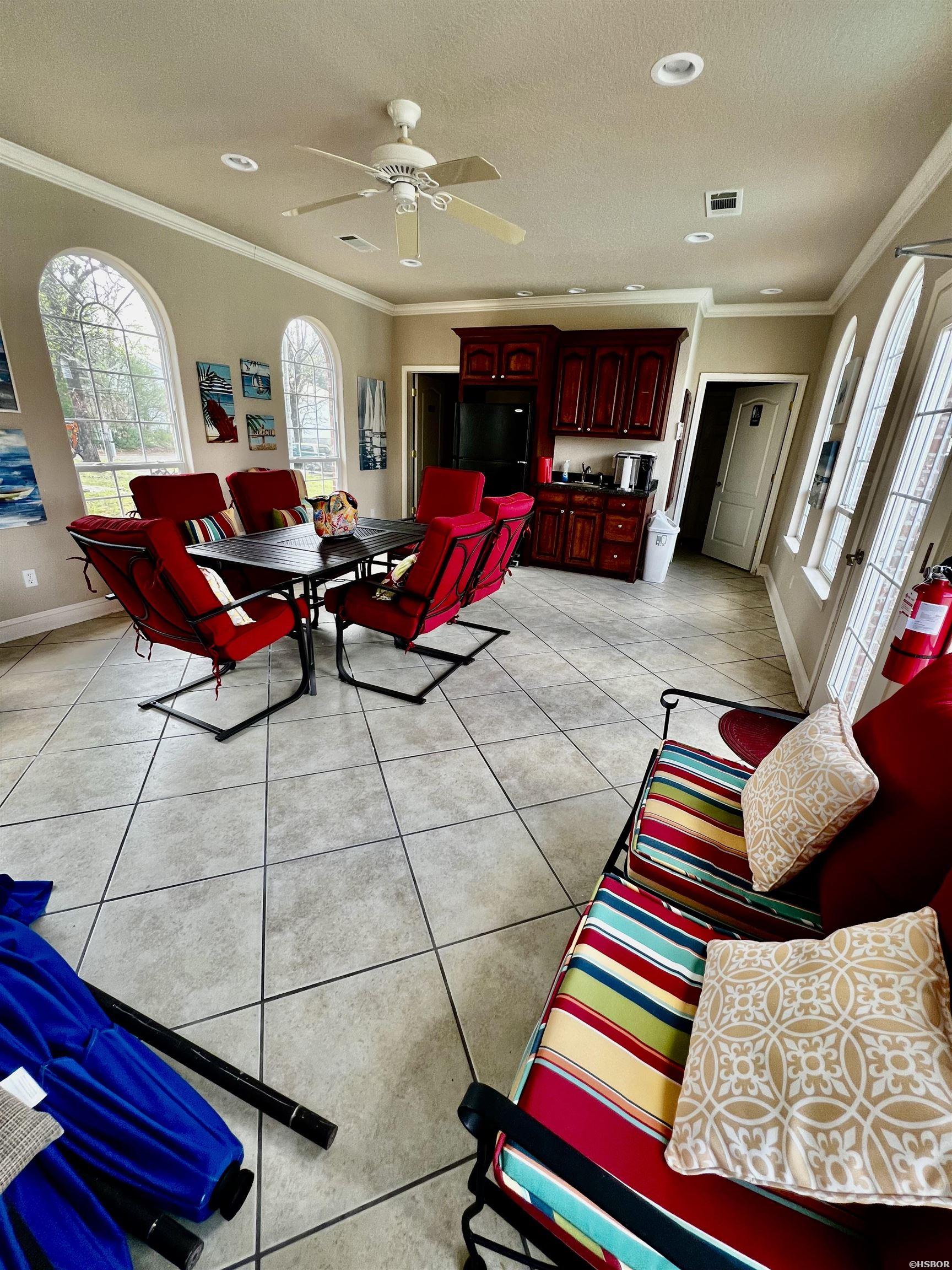 451 Lakeland Drive Property Photo 40