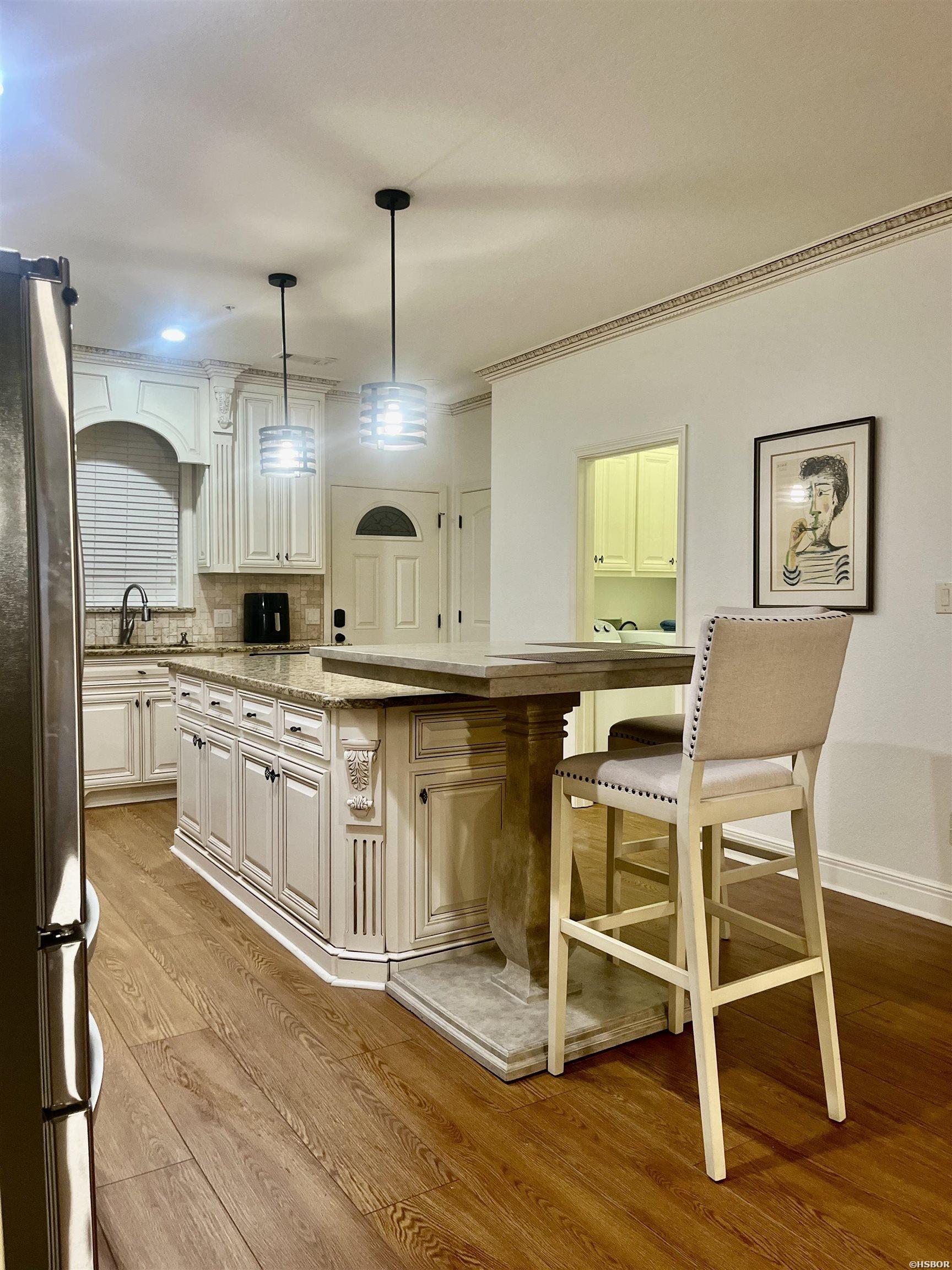130 Grand Isle Property Photo 5