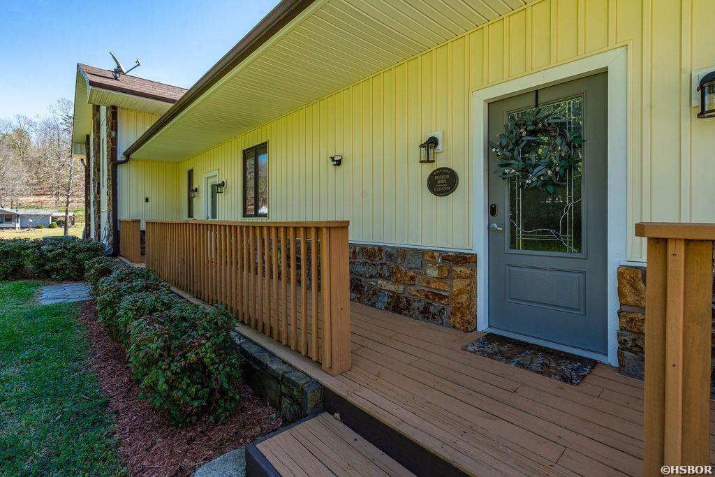 1693 Treasure Isle Property Photo 38