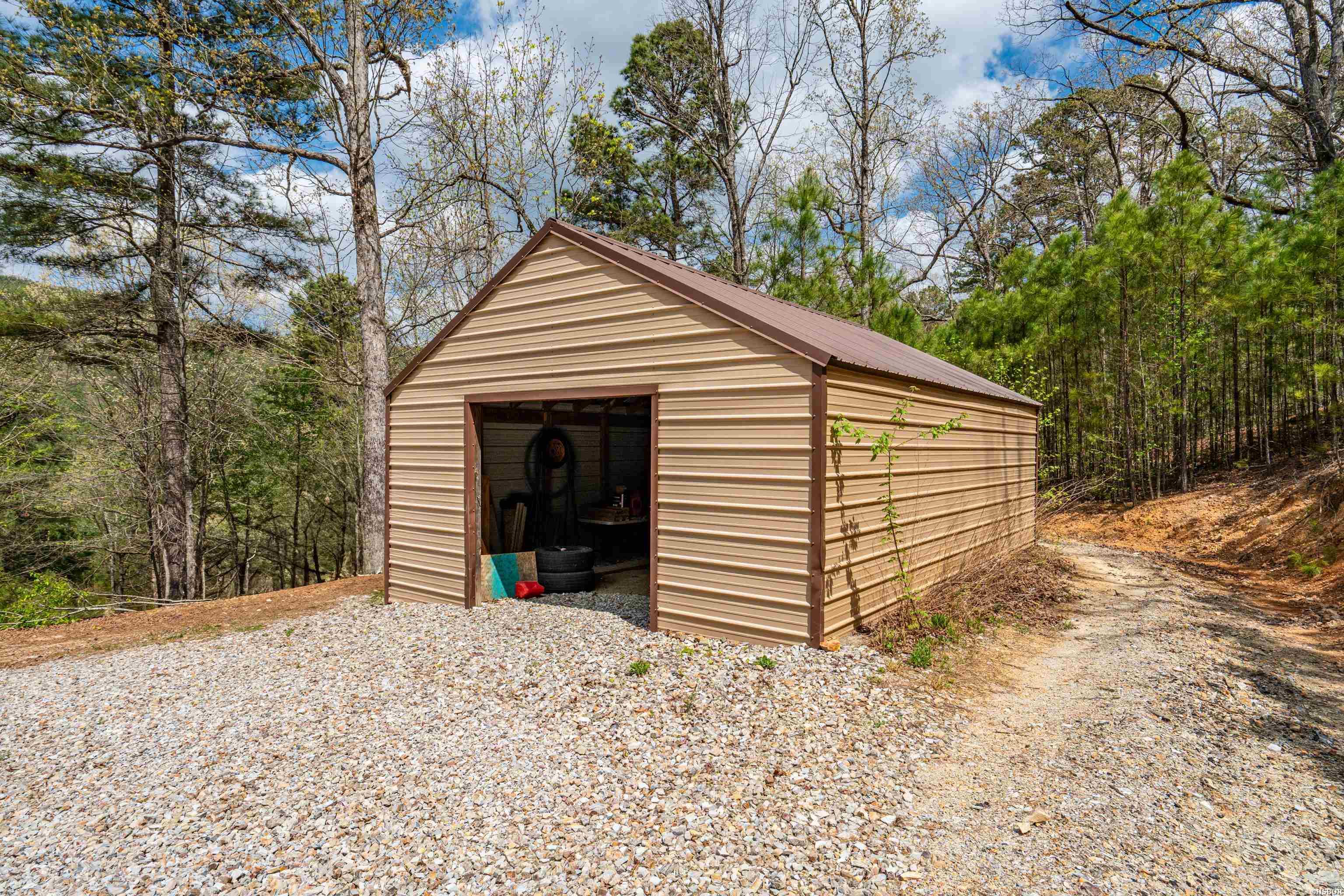 138 Peaceful Valley Trail Property Photo 7