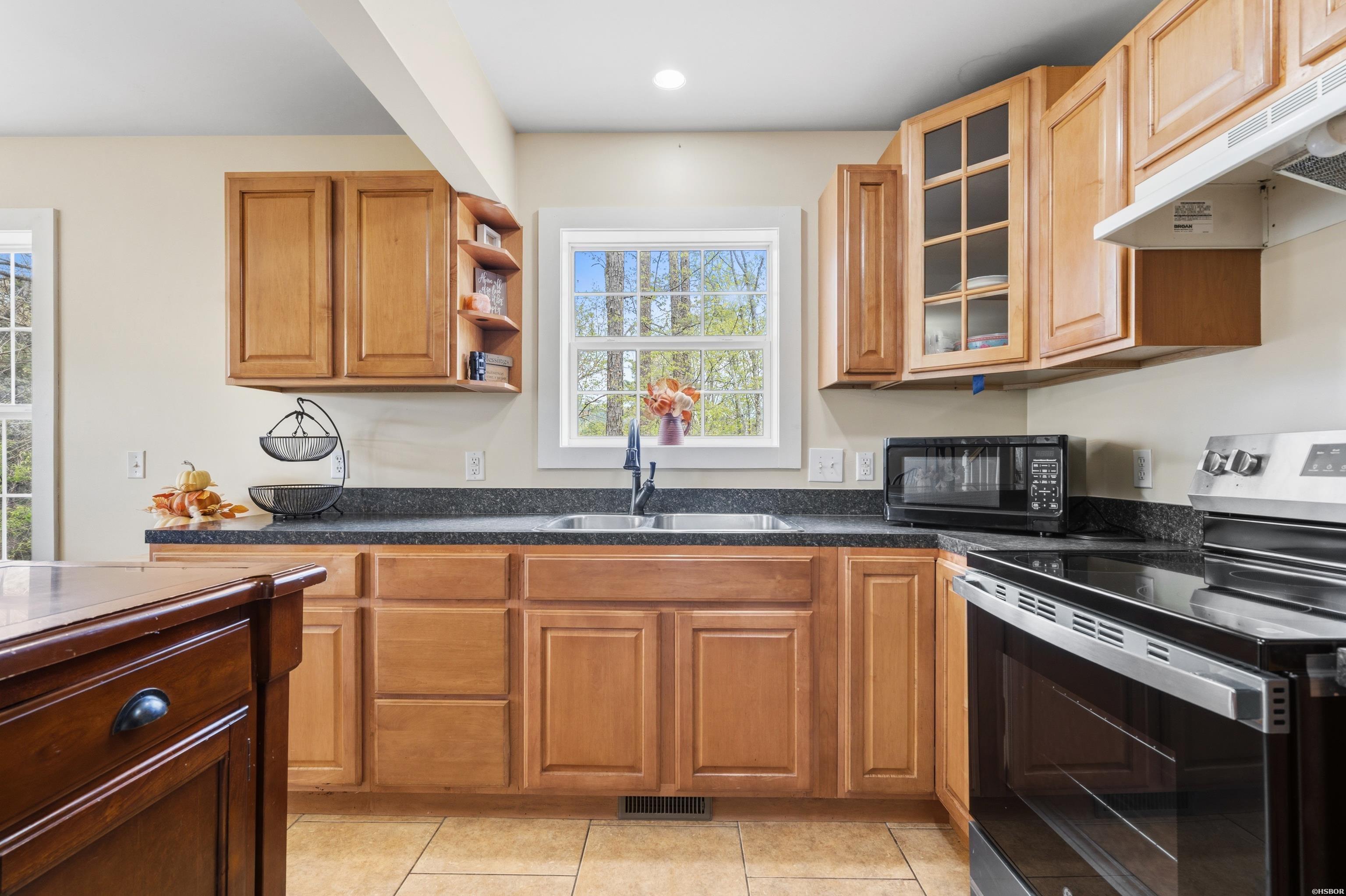 138 Peaceful Valley Trail Property Photo 10