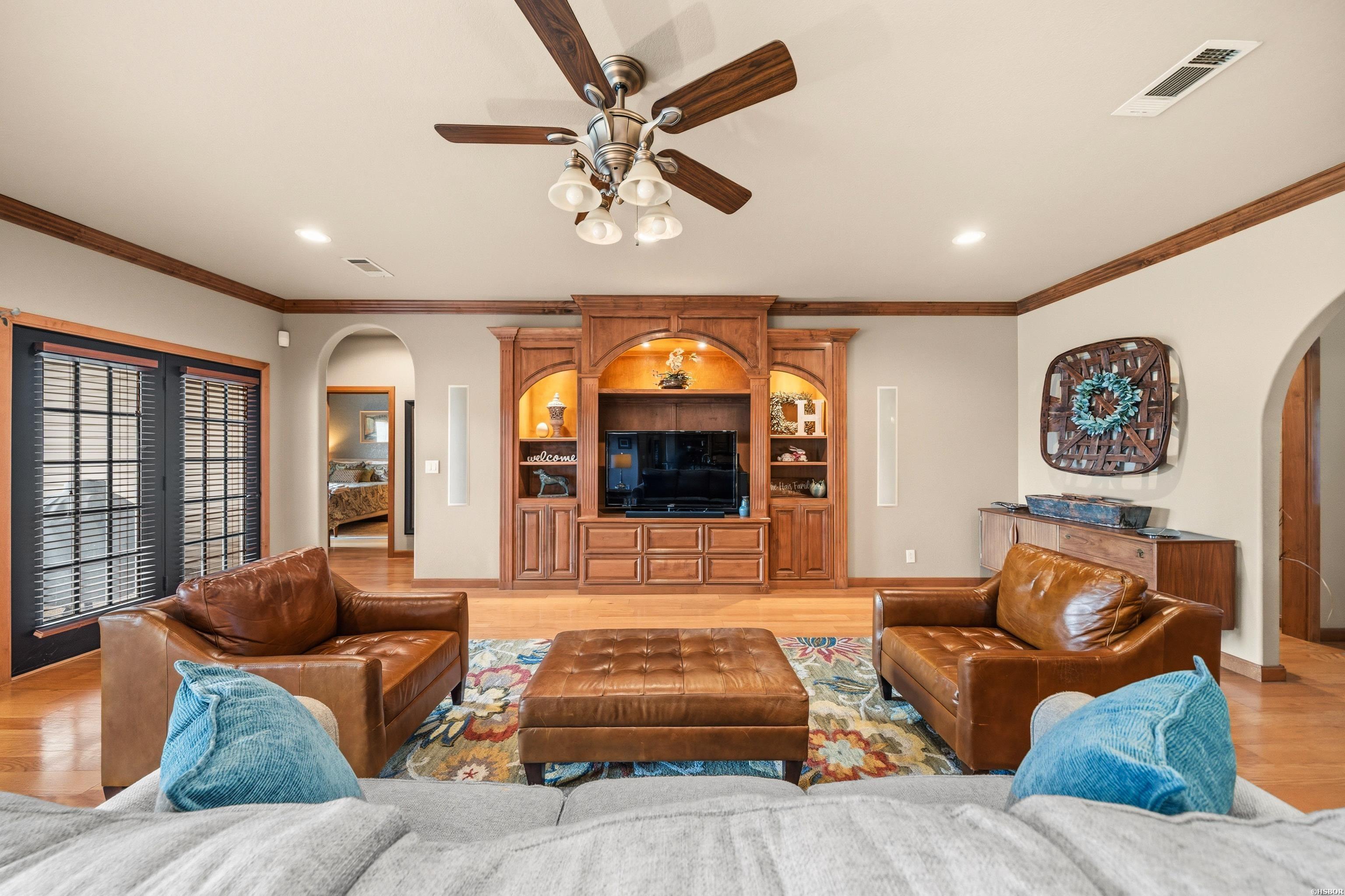 134 Bratton Property Photo 10