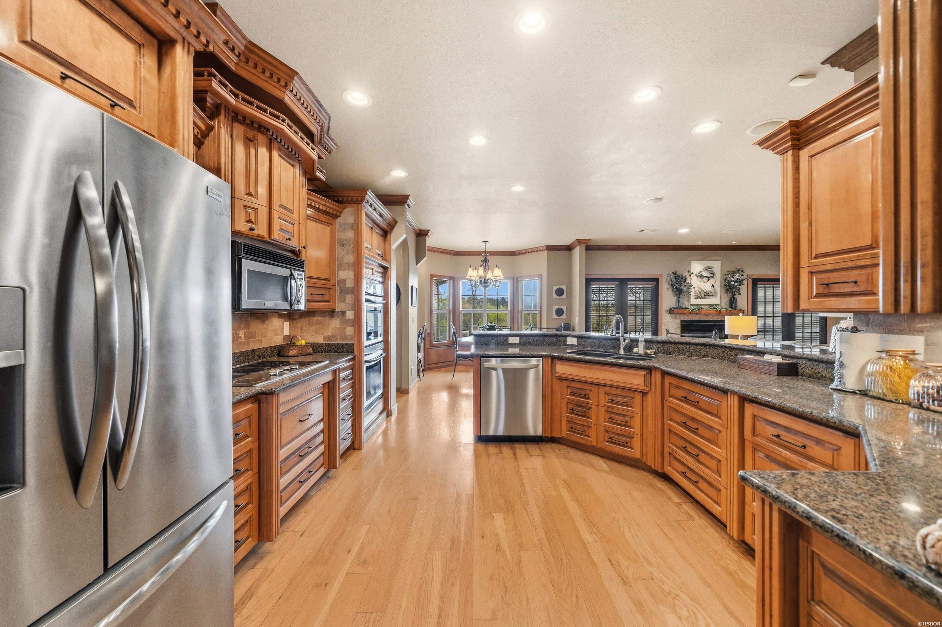 134 Bratton Property Photo 13