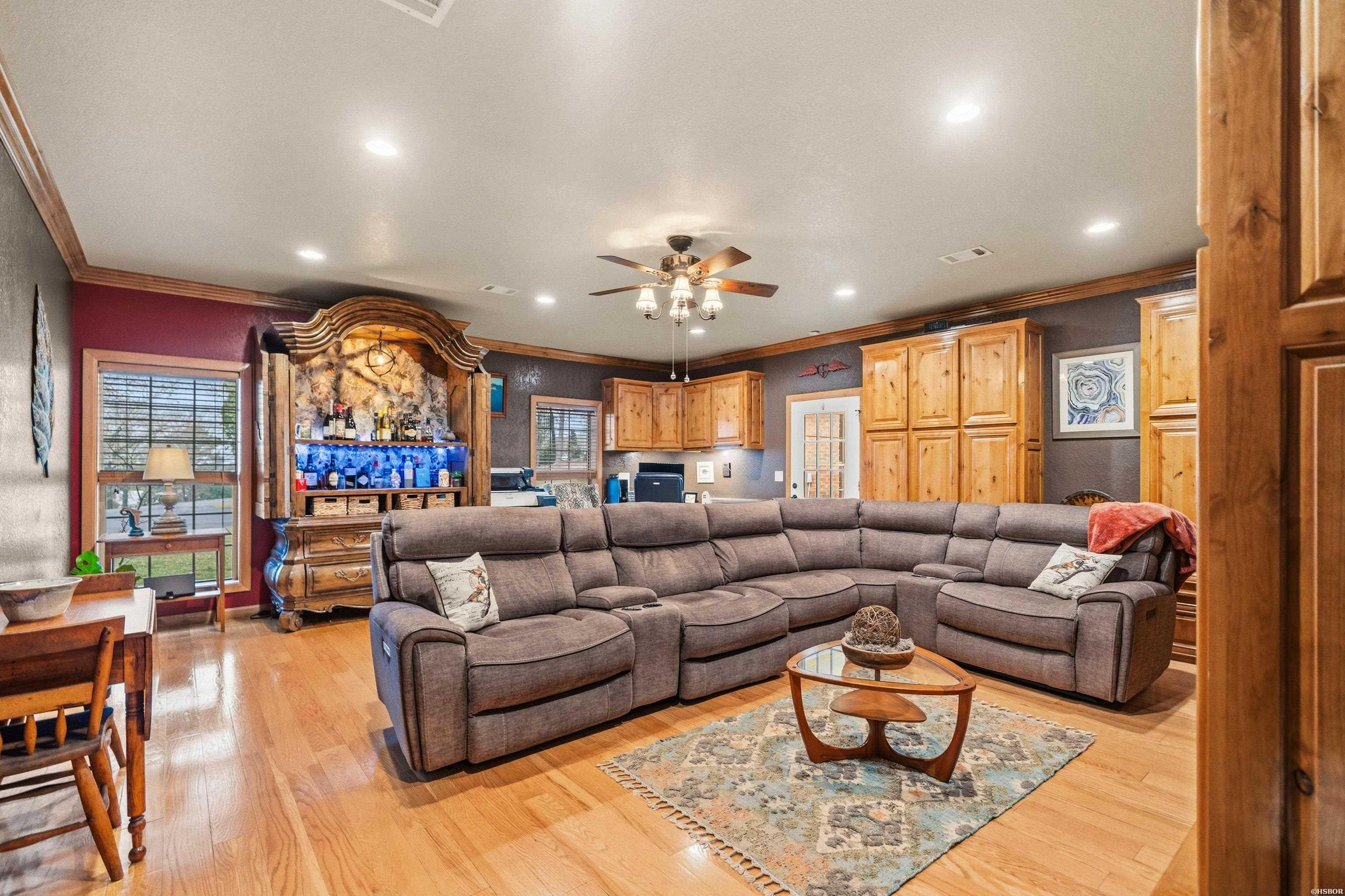 134 Bratton Property Photo 27