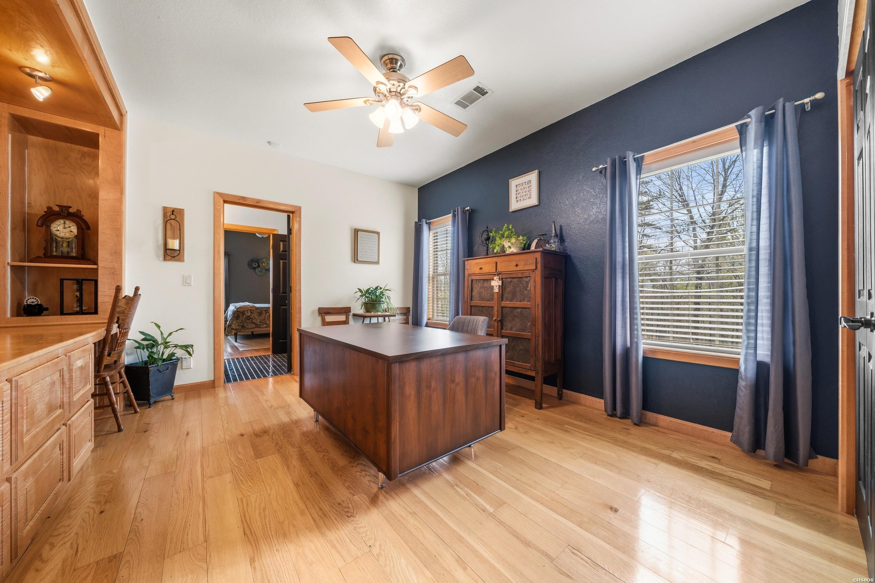 134 Bratton Property Photo 34