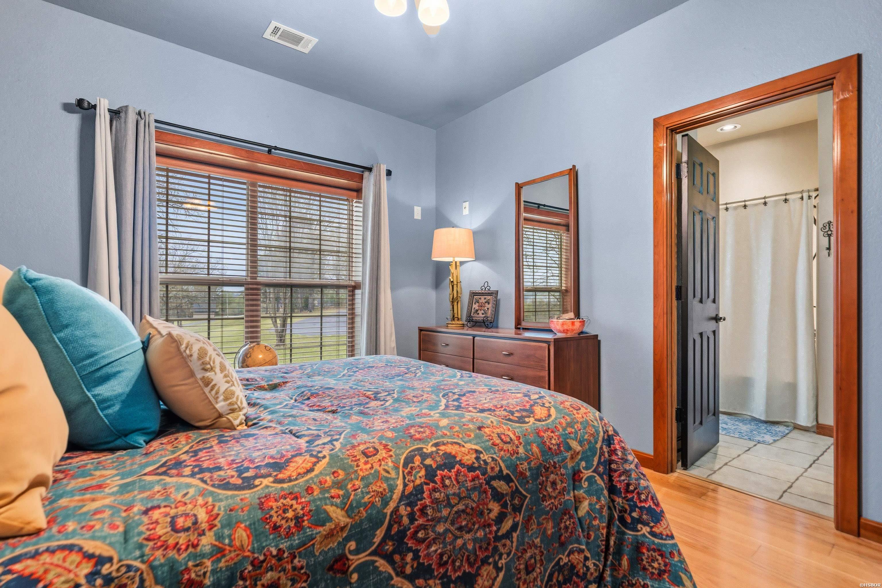 134 Bratton Property Photo 37