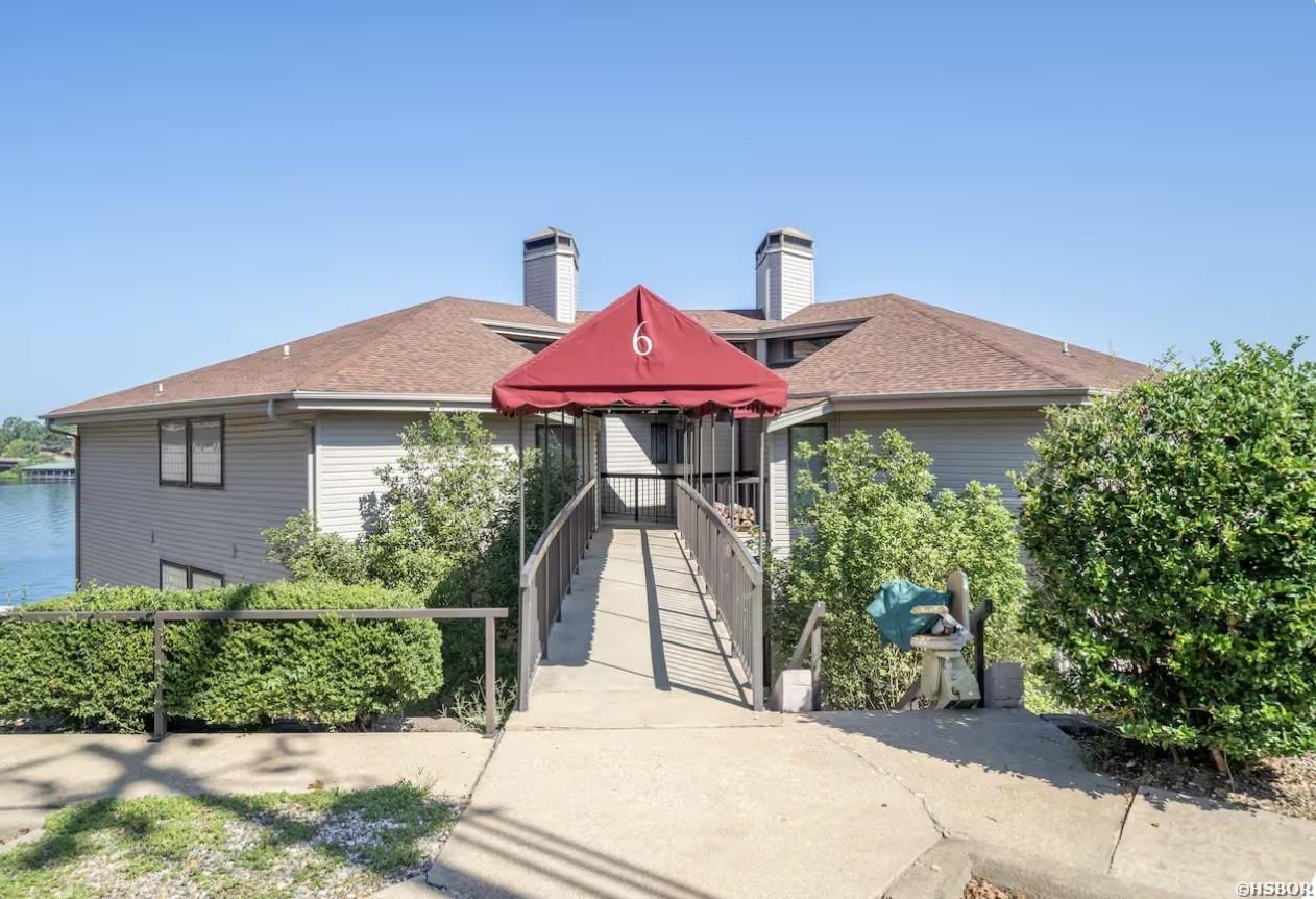 101 Long Island Drive Property Photo 3