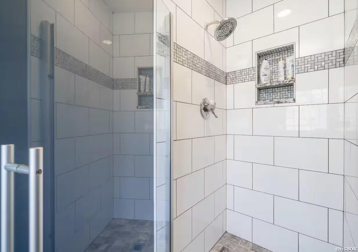 101 Long Island Drive Property Photo 18