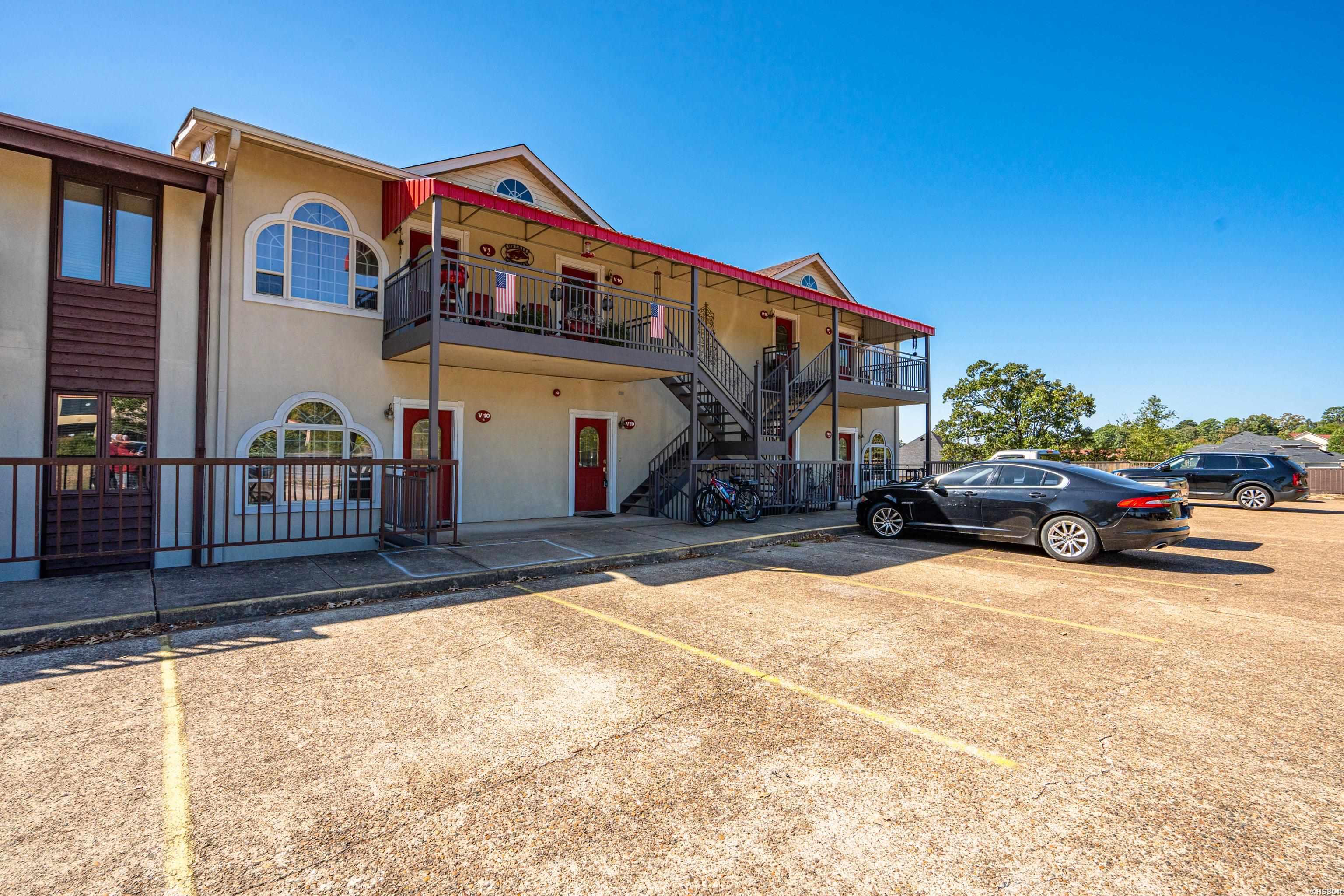 151 Peters Point Property Photo 3