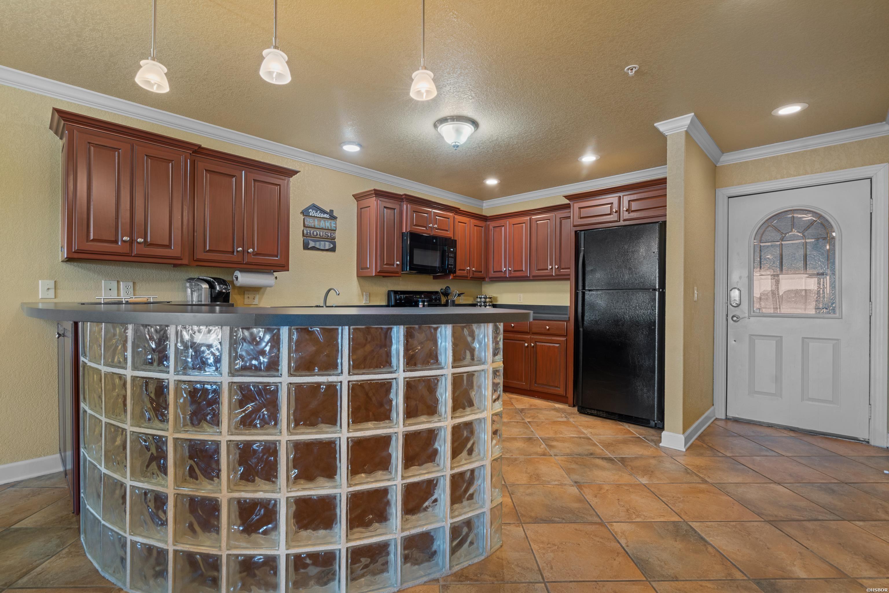 151 Peters Point Property Photo 11