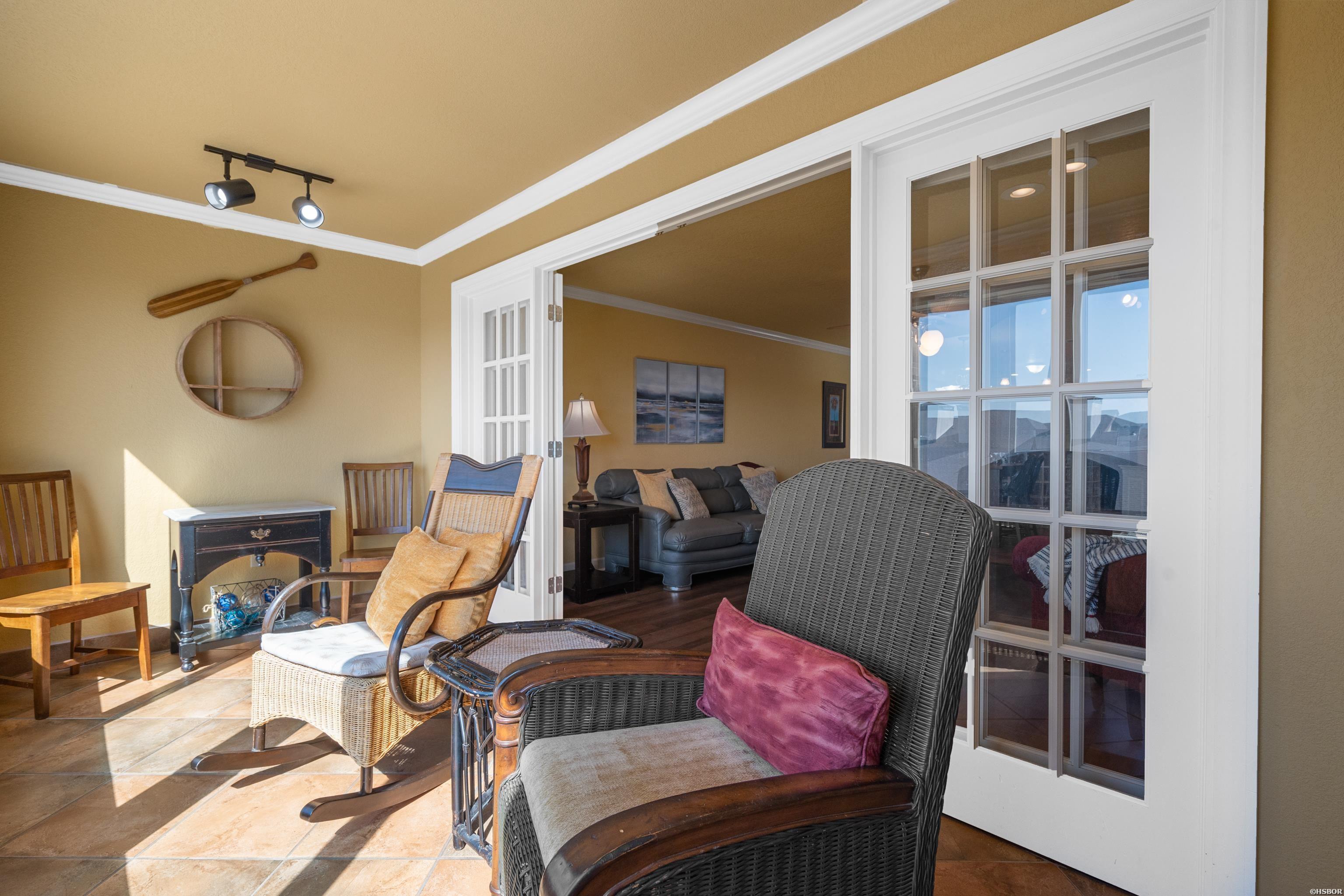 151 Peters Point Property Photo 20