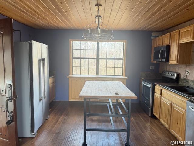 154812 Property Photo 2