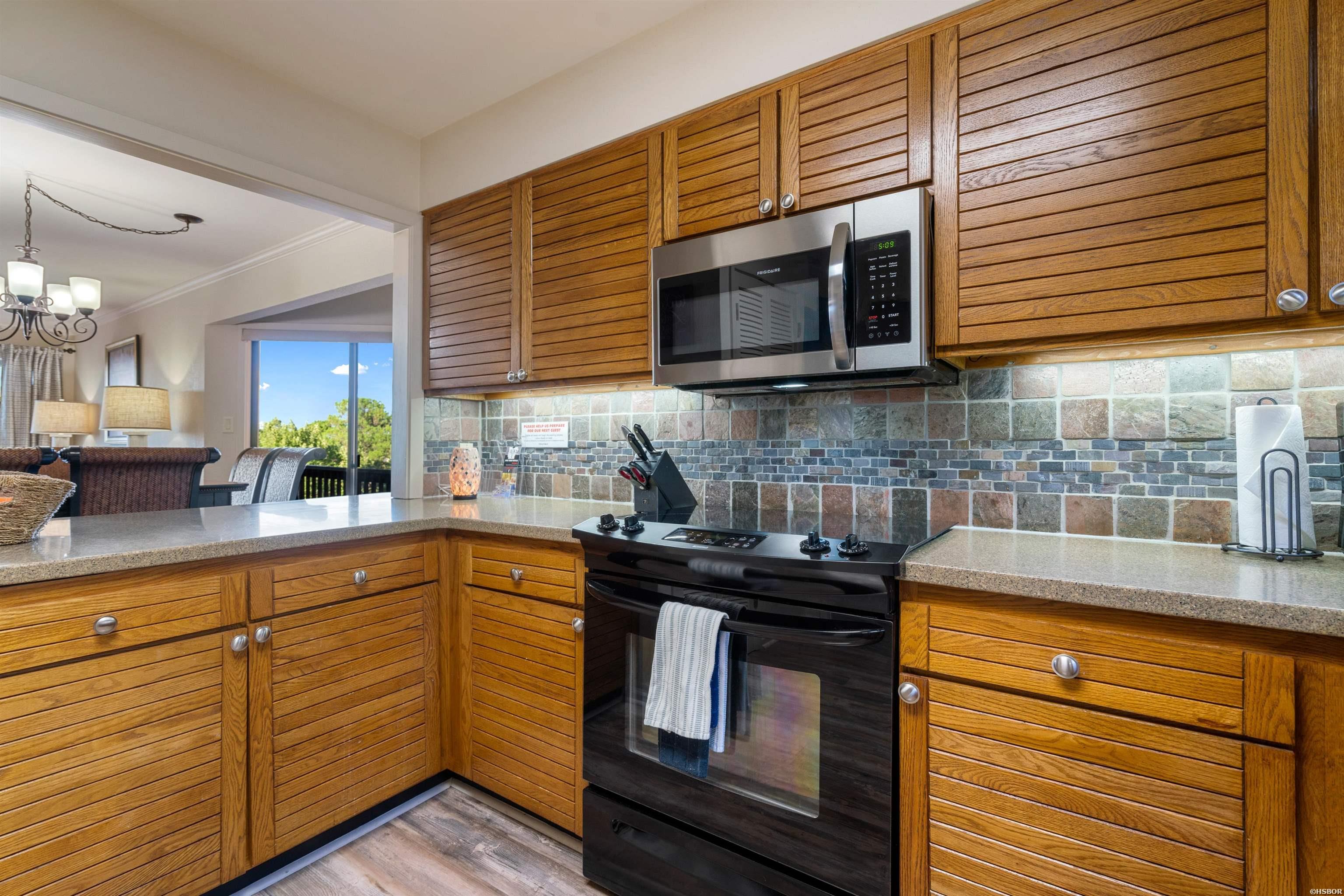 200 Hamilton Oaks Property Photo 7