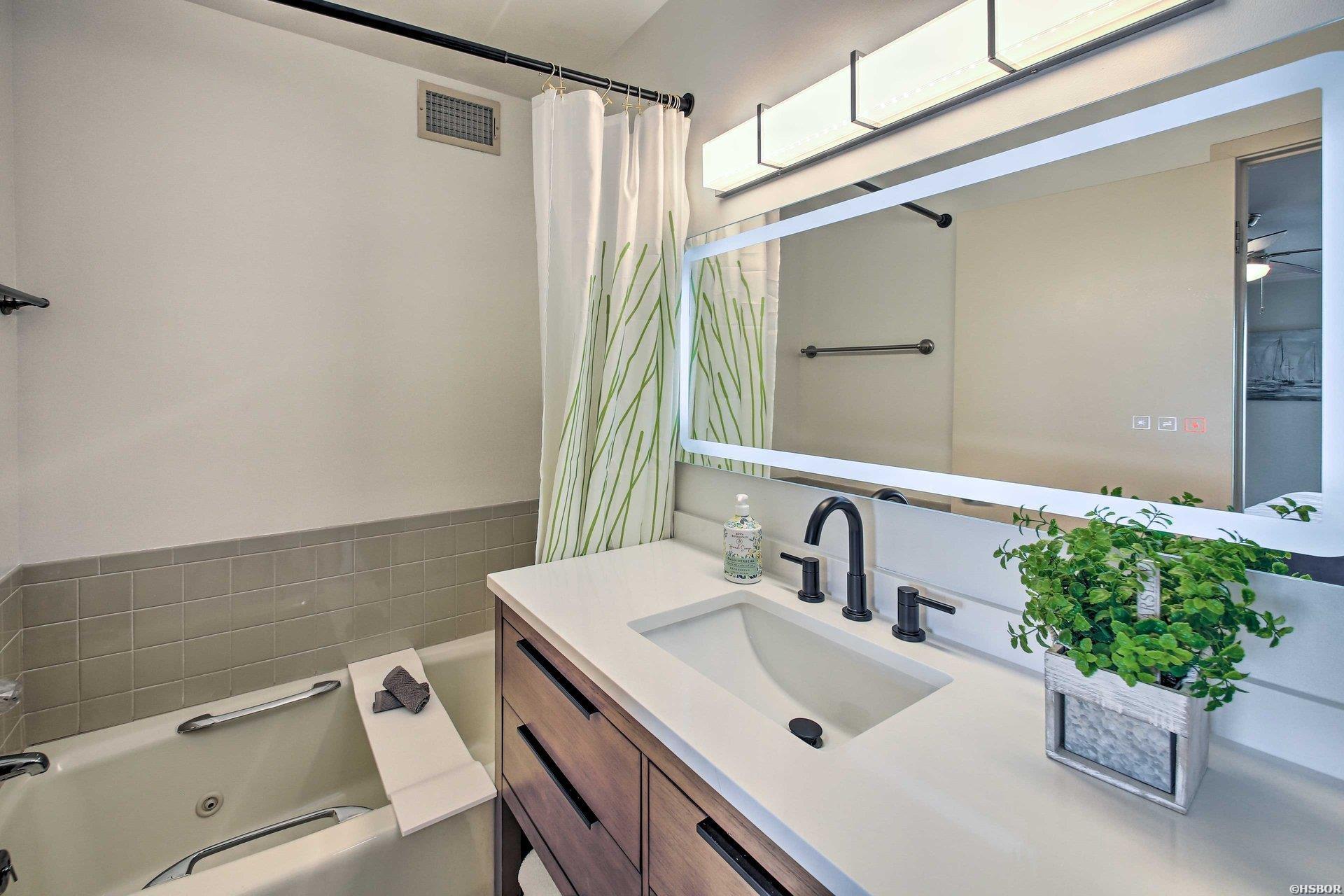 200 Hamilton Oaks Property Photo 12