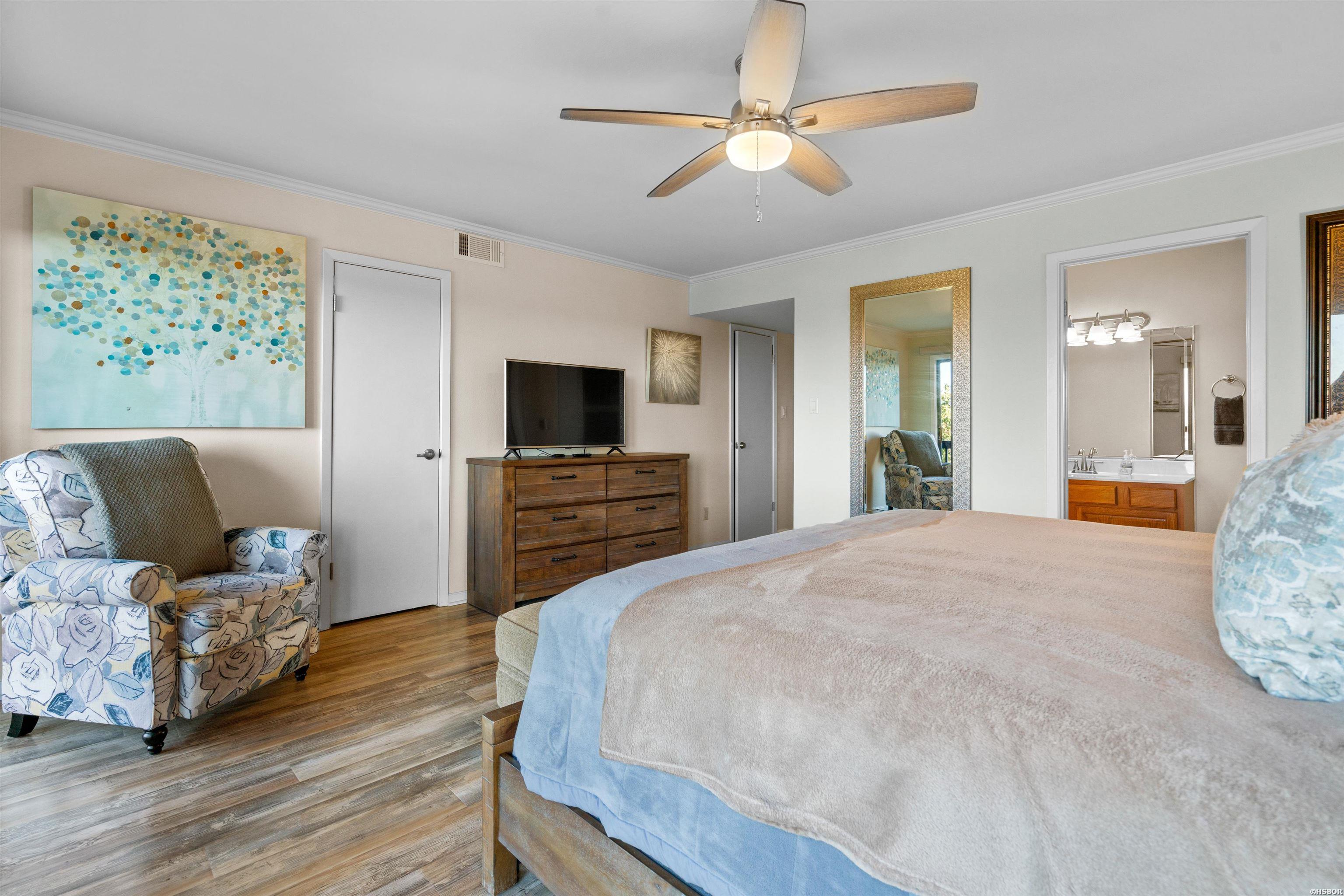 200 Hamilton Oaks Property Photo 19