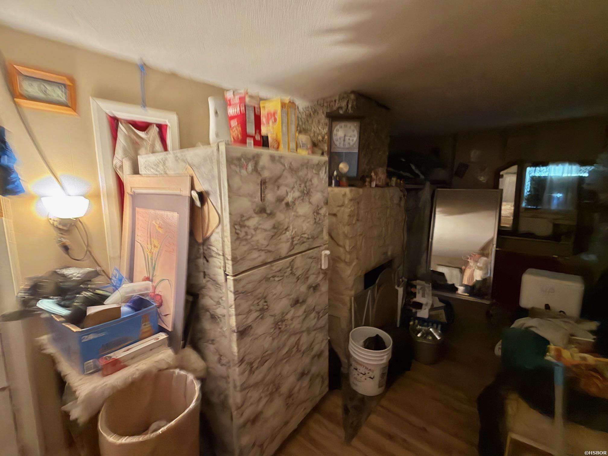 1803 W St Louis Property Photo 6