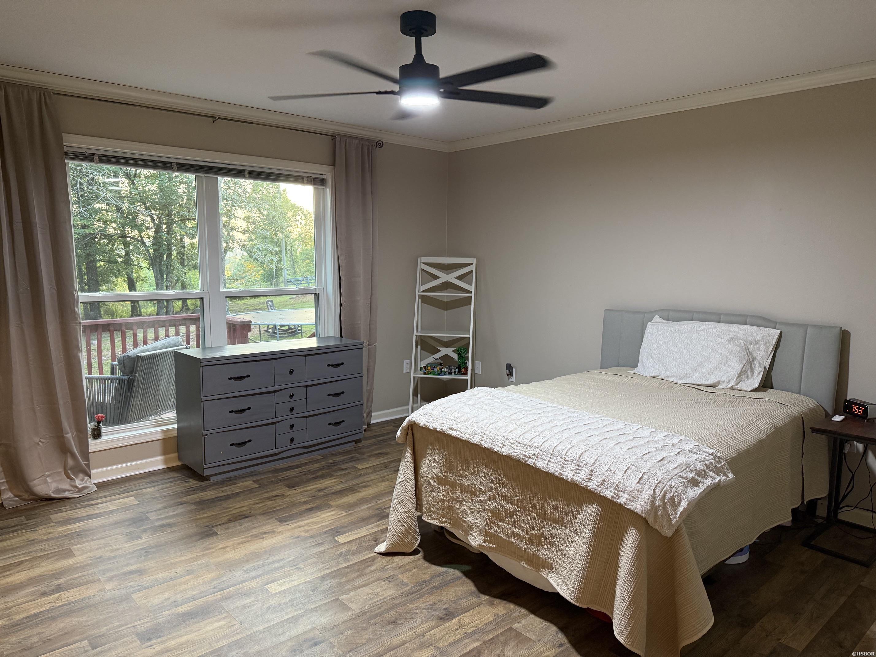 21 Burke Road Property Photo 17