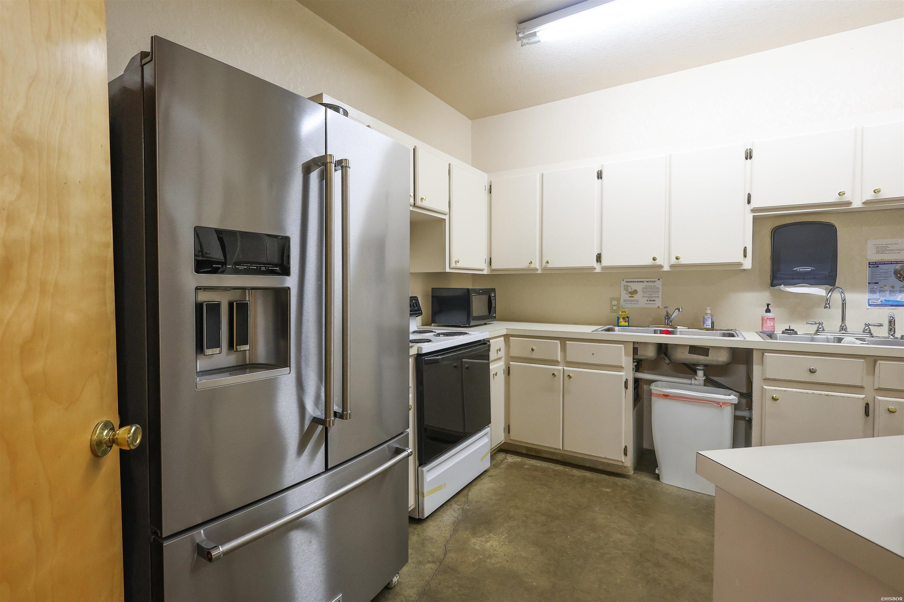608 N Clay Street Property Photo 10