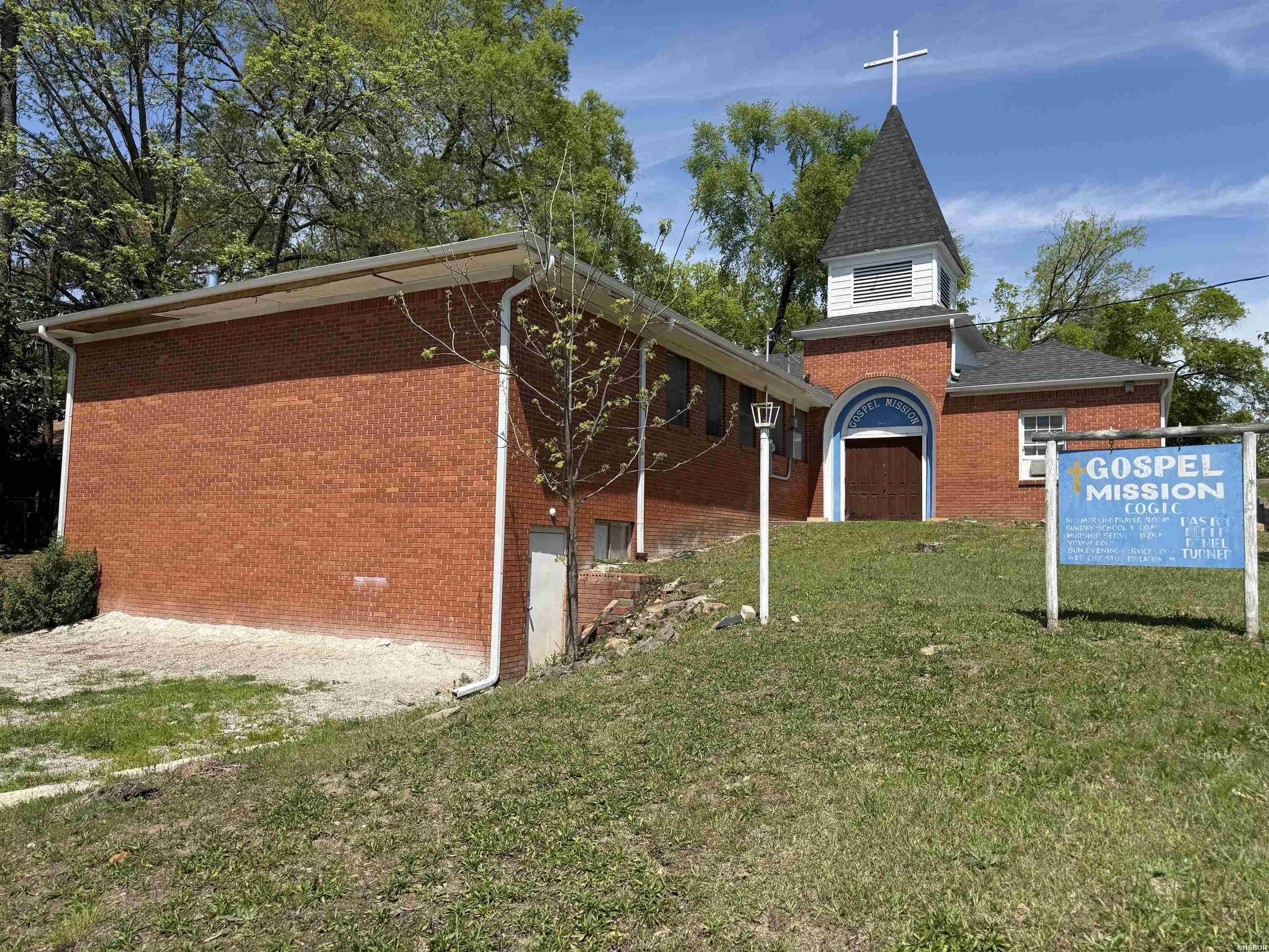 1107 Spring Street Property Photo 3