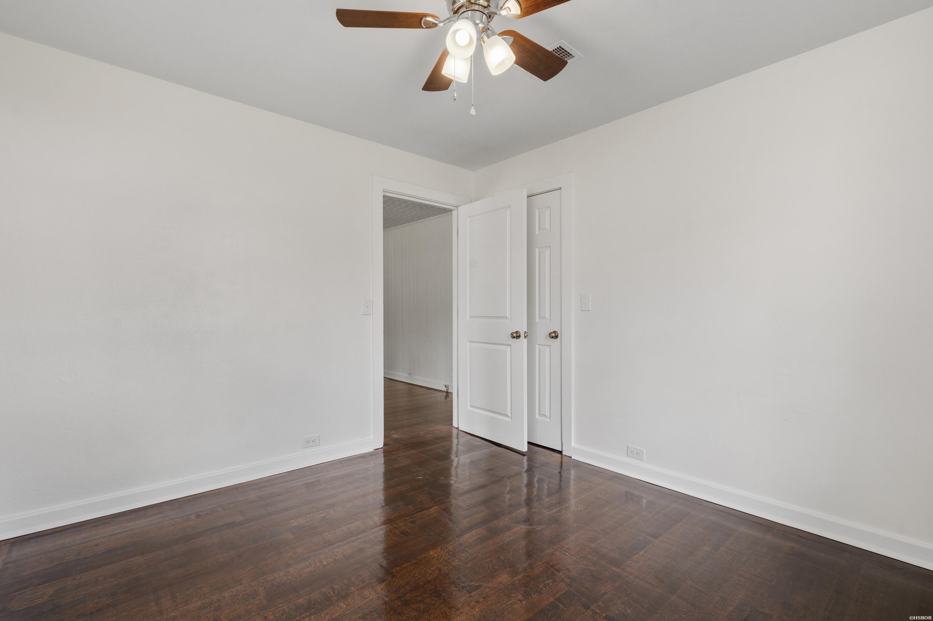 718 Baker Street Property Photo 12