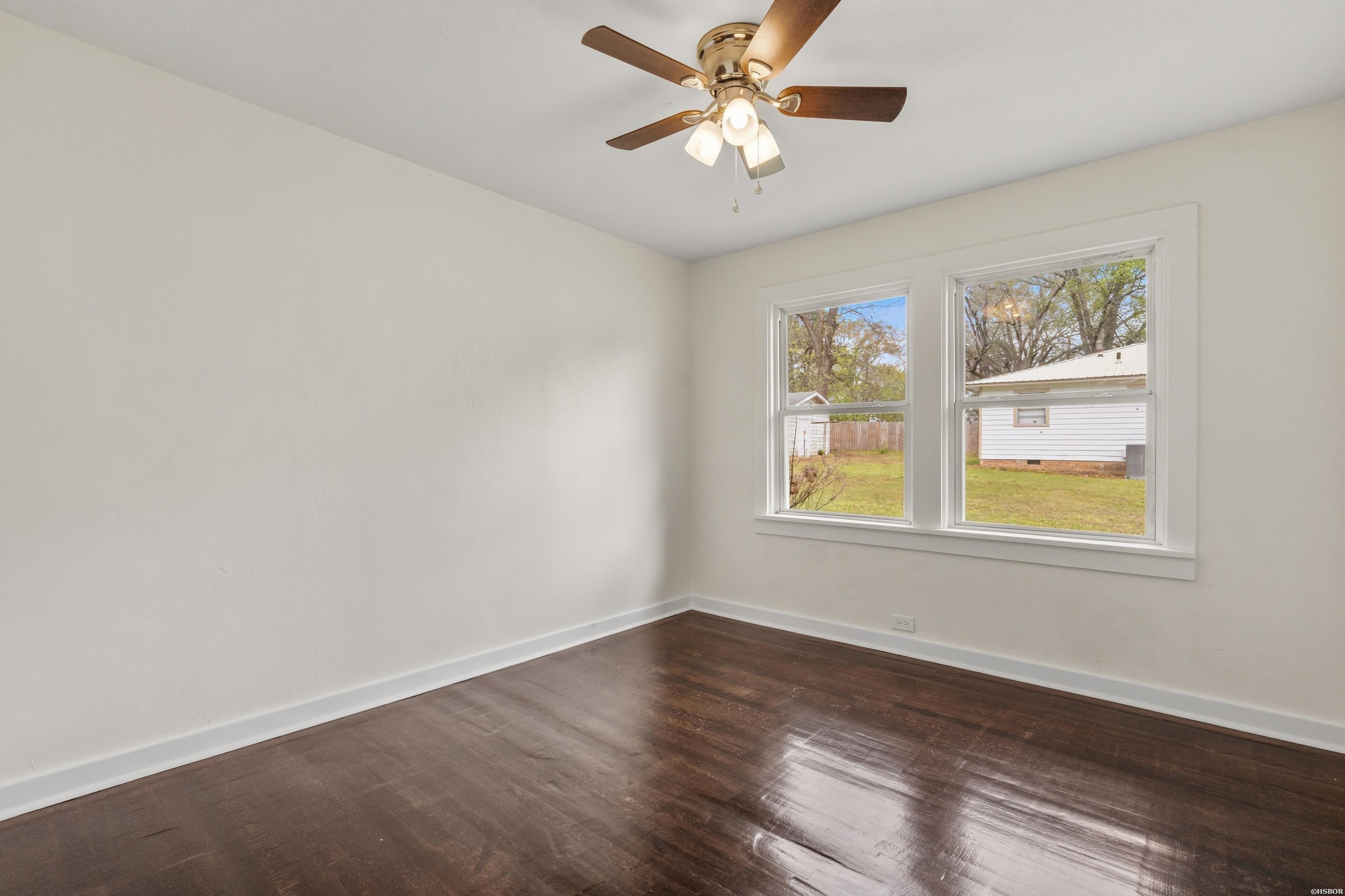 718 Baker Street Property Photo 13