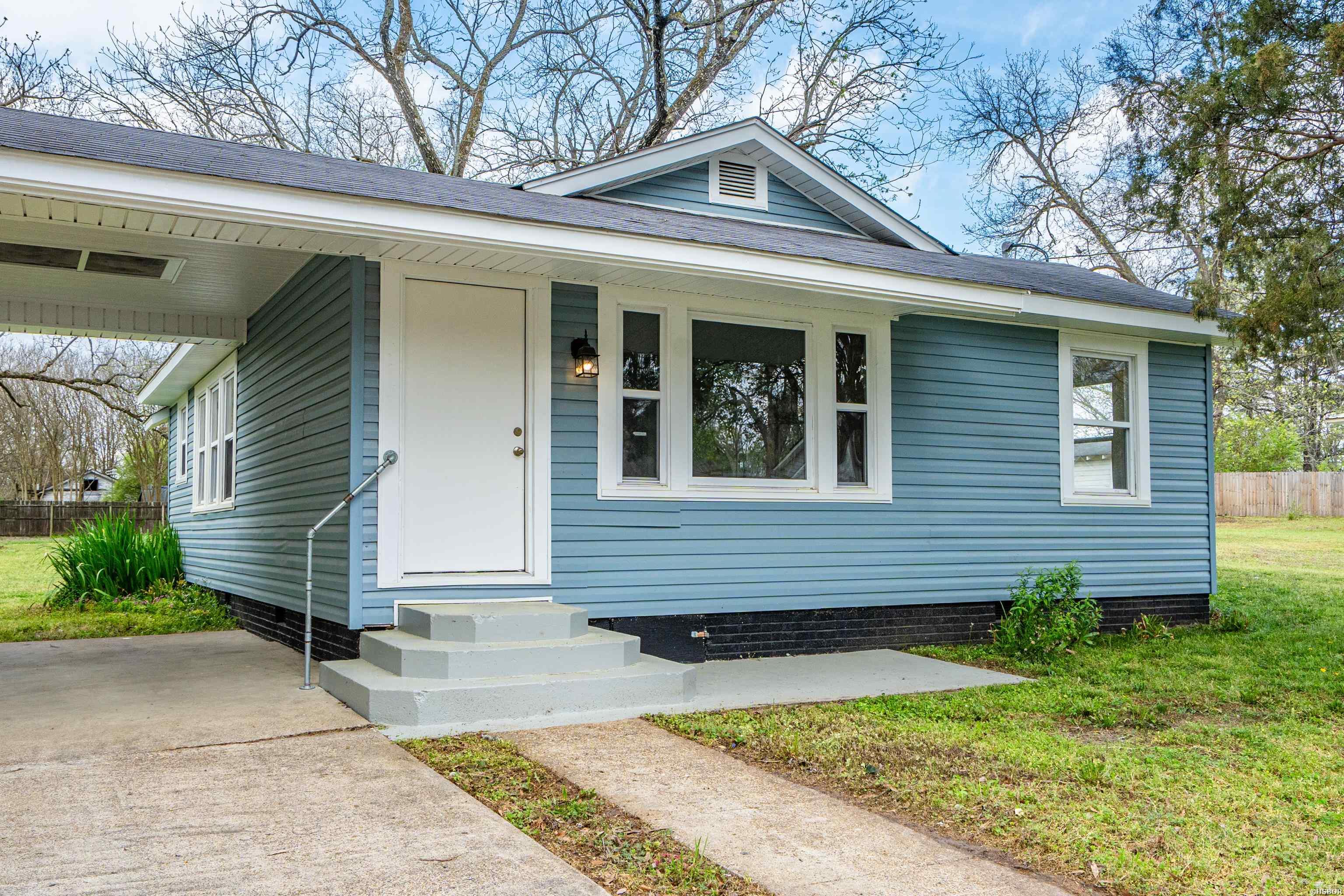 718 Baker Street Property Photo 20
