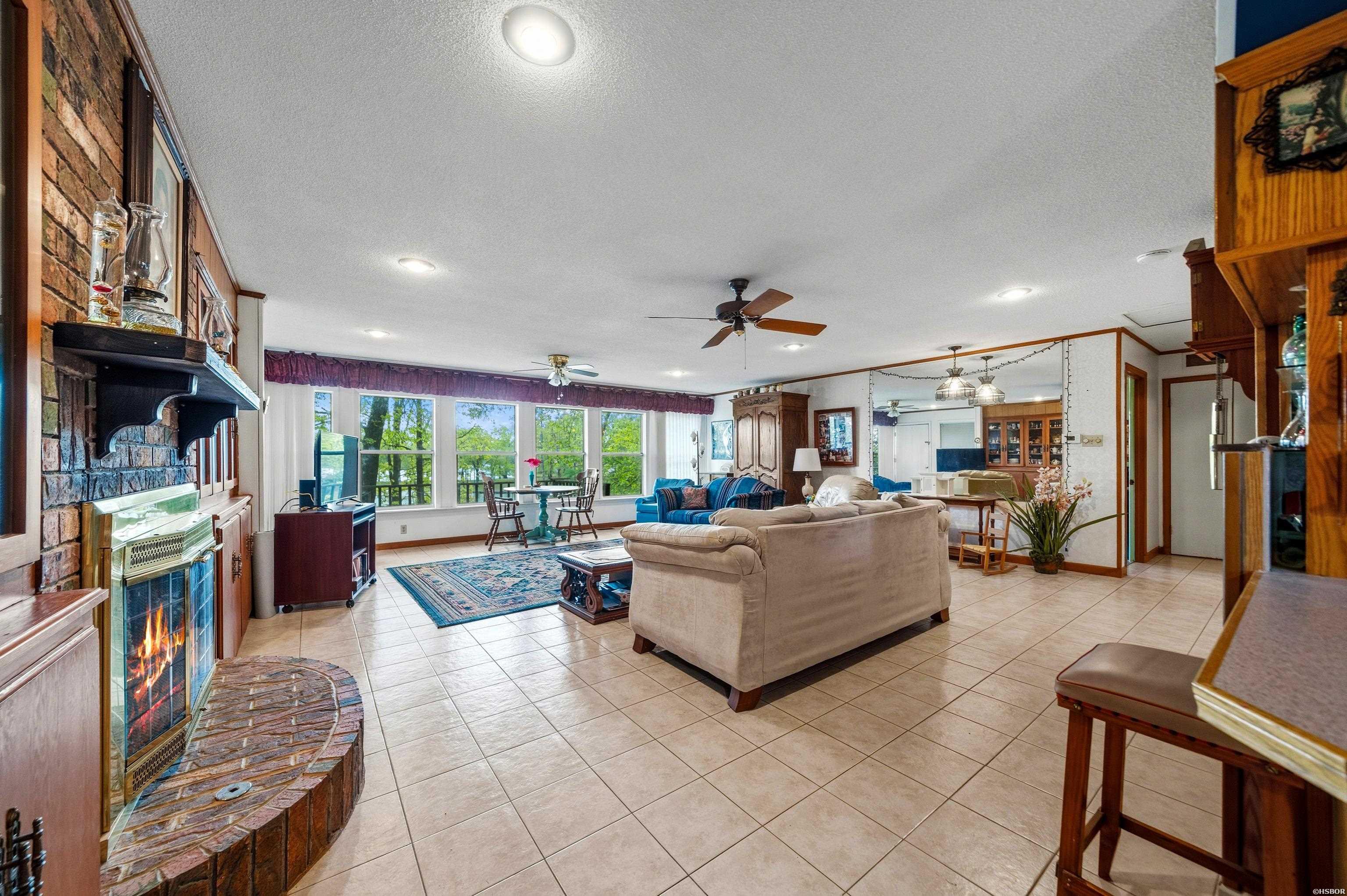 260 Sparling Road Property Photo 5