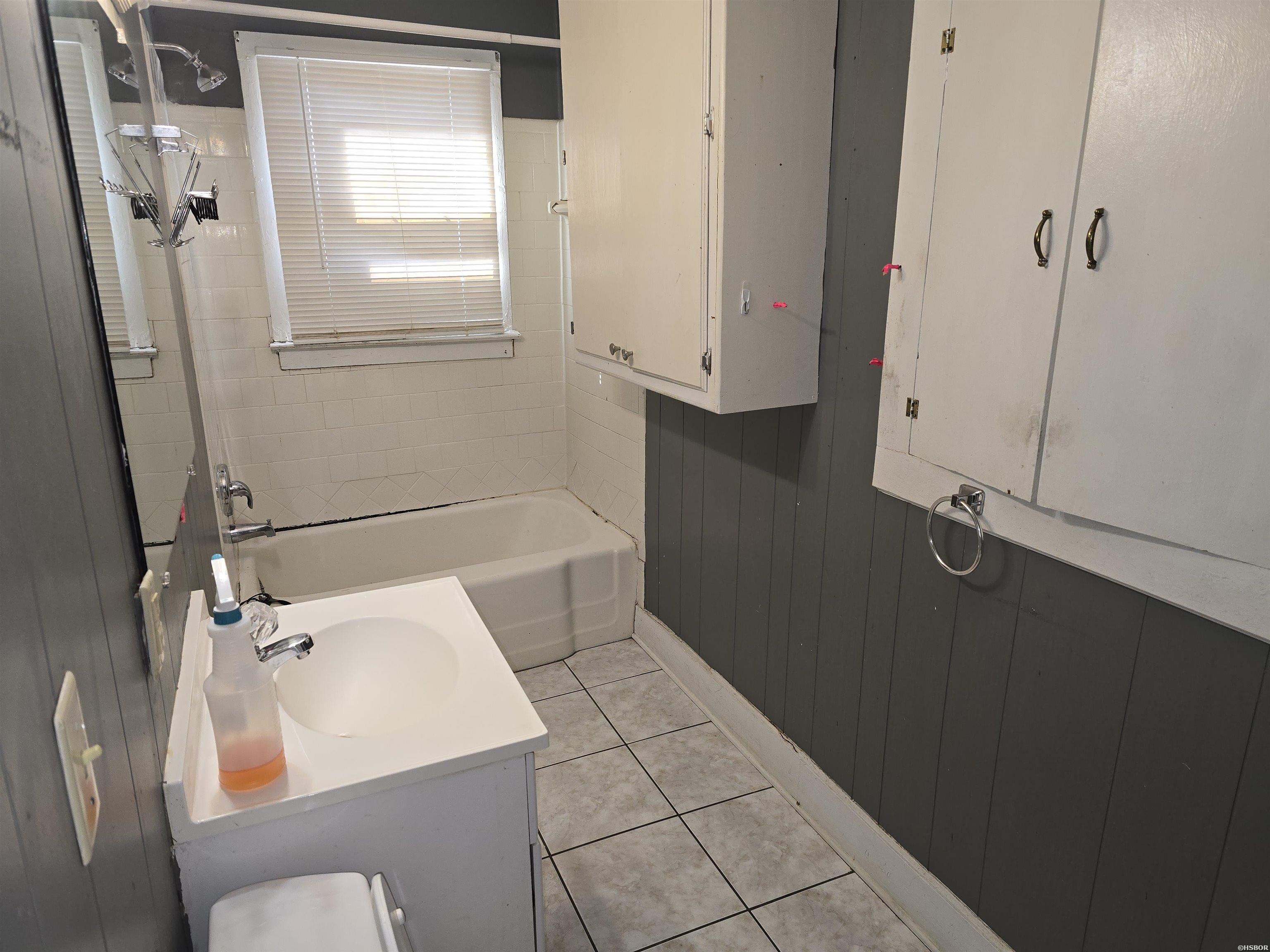426 Main Property Photo 6