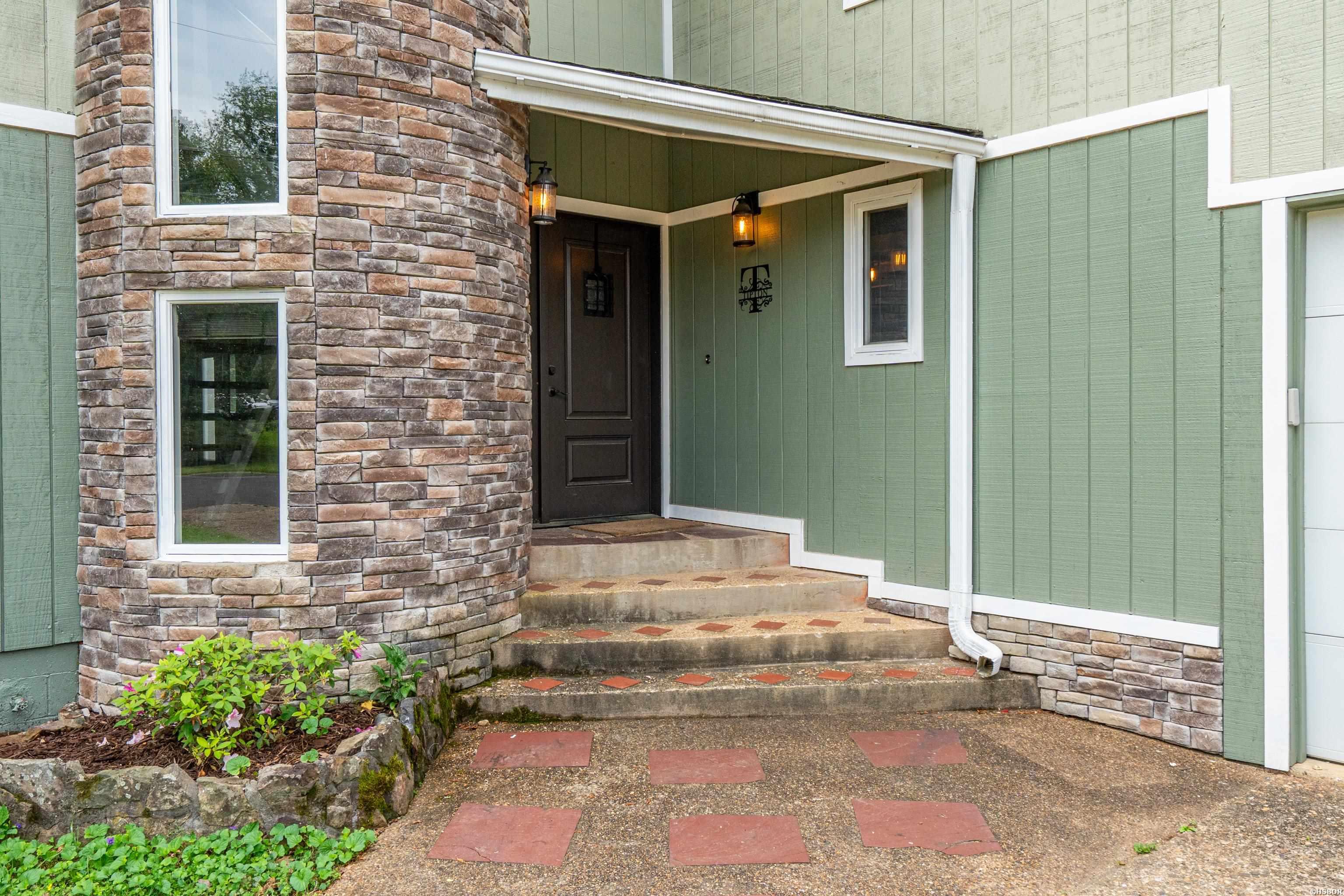 214 Michael Street Property Photo 5
