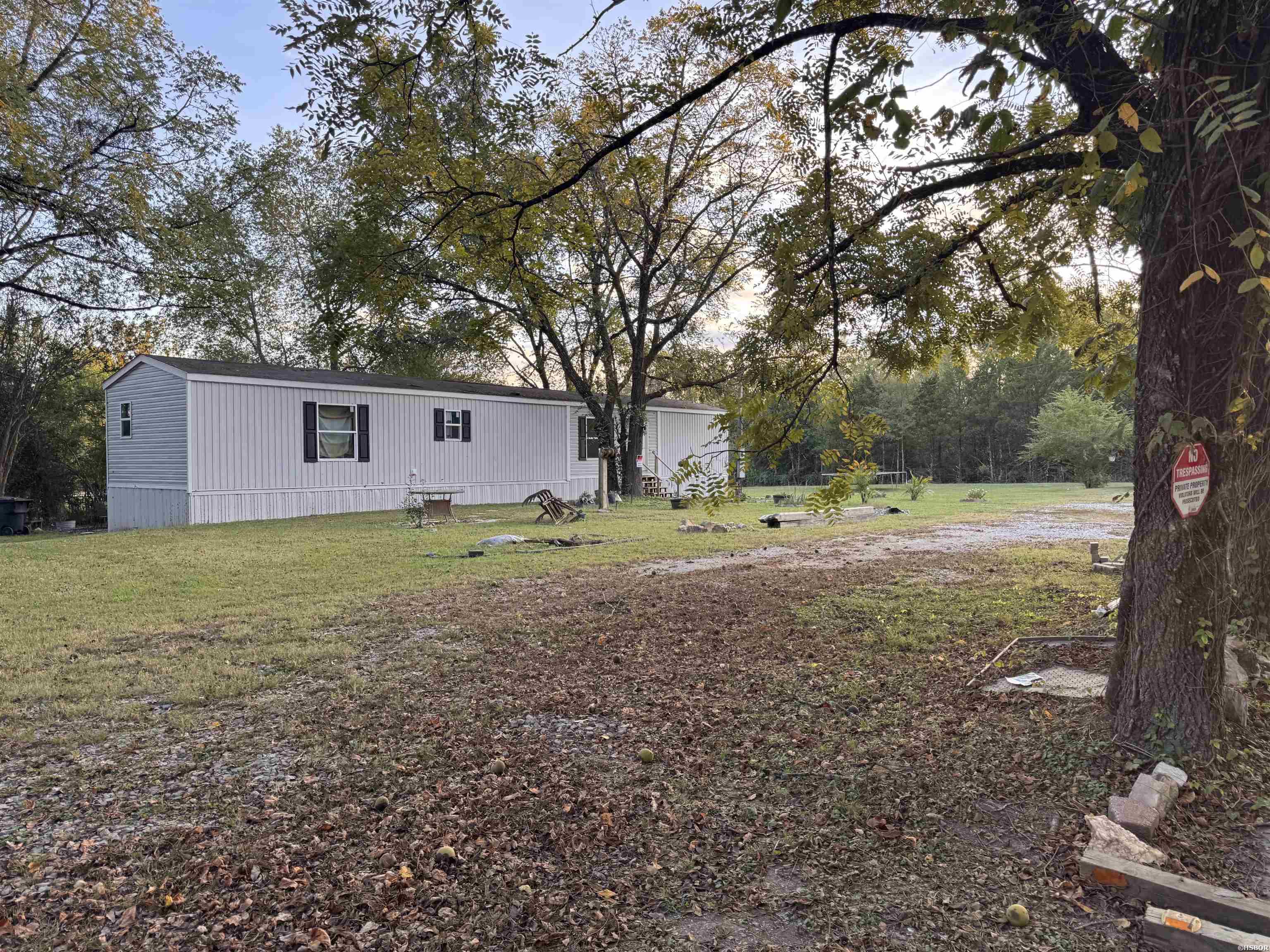 9528 PARK Property Photo 1