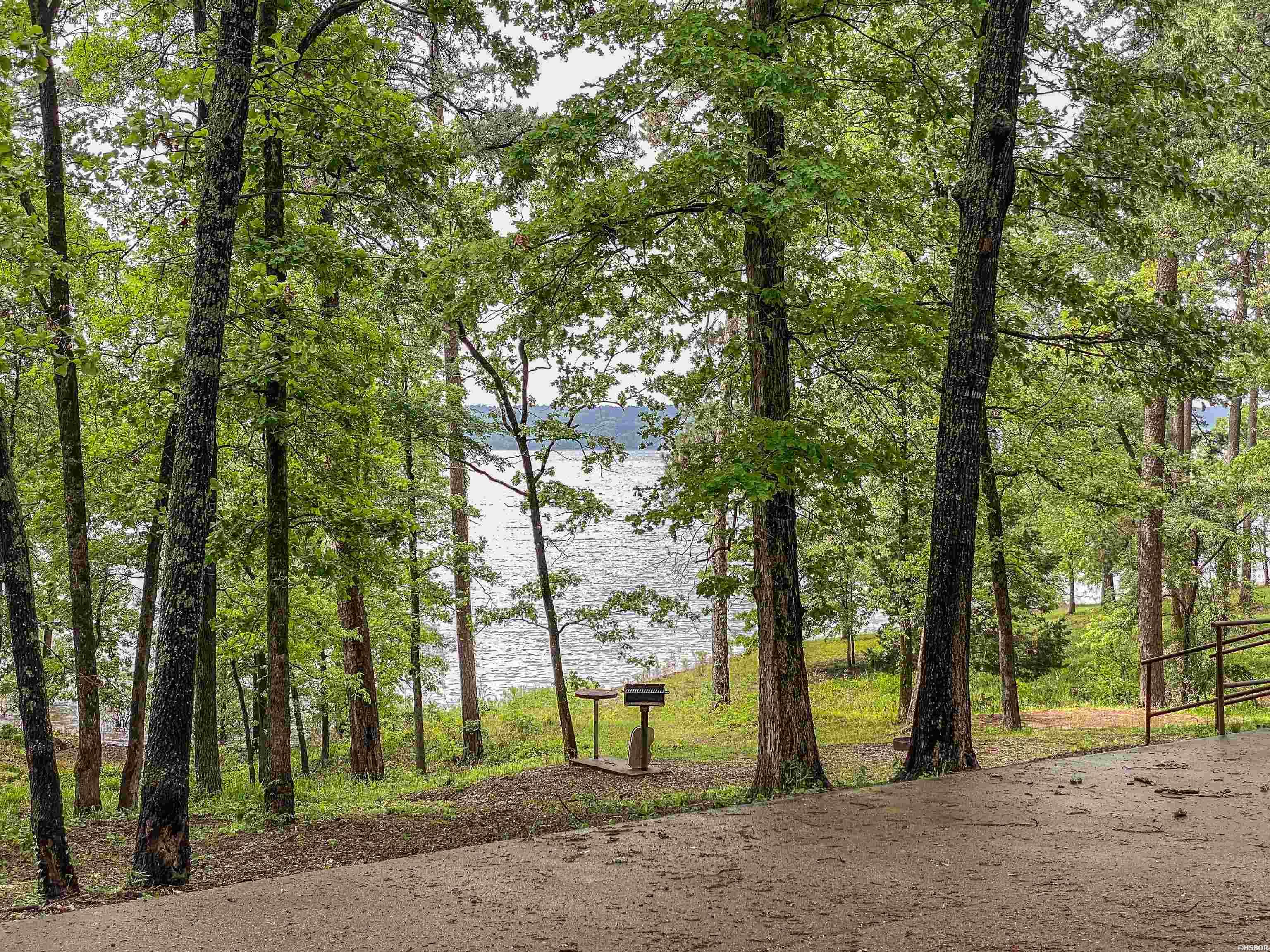 1801 Edgewood Drive Property Photo 23