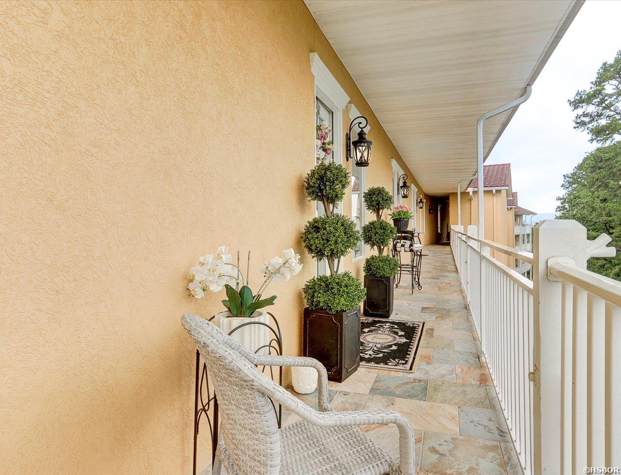 130 Grand Isle Drive Property Photo 8