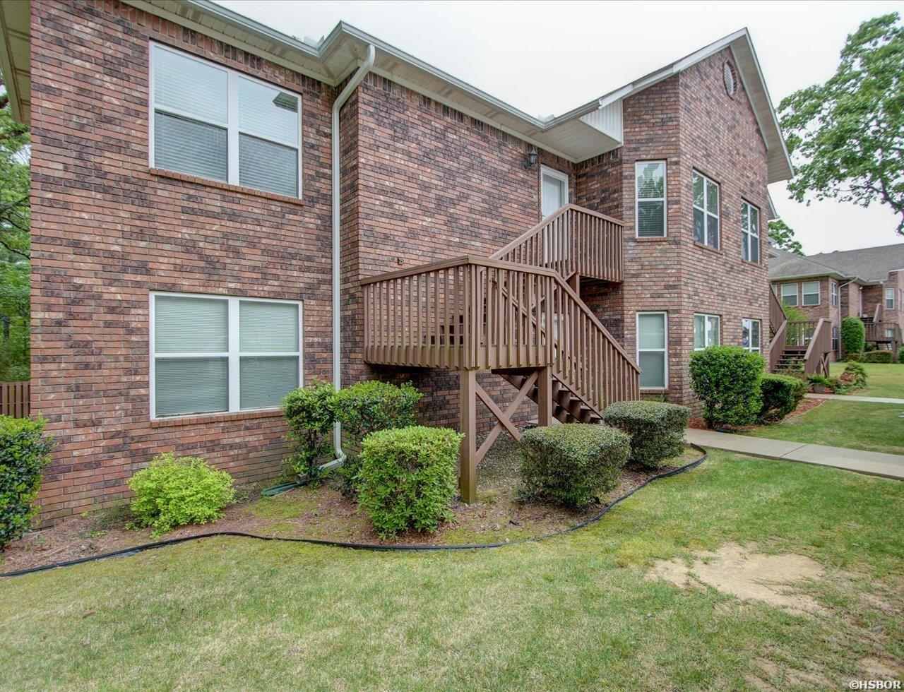 208 SOUTHRIDGE Property Photo 1