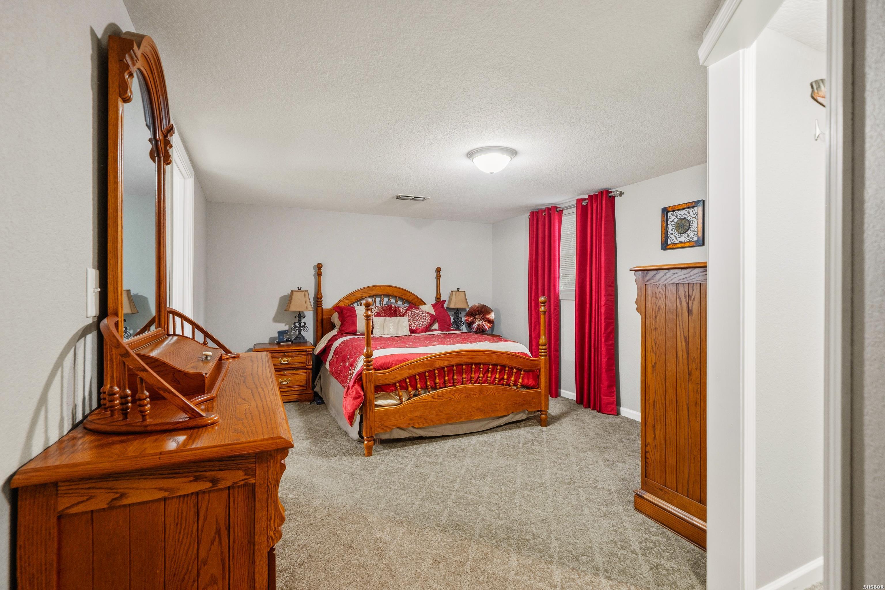 335 Cimmaron Street Property Photo 14